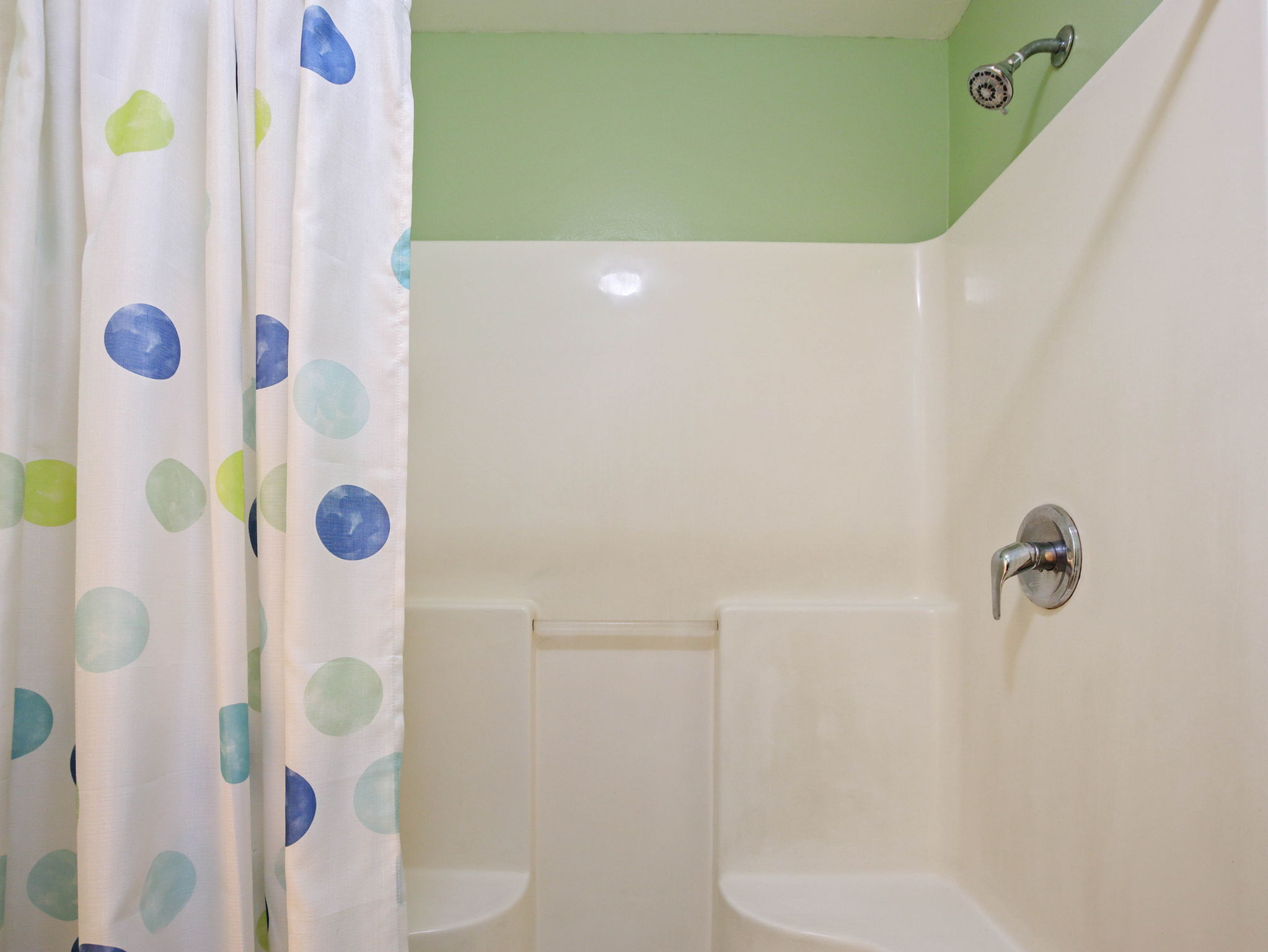 407417 | Photo 24