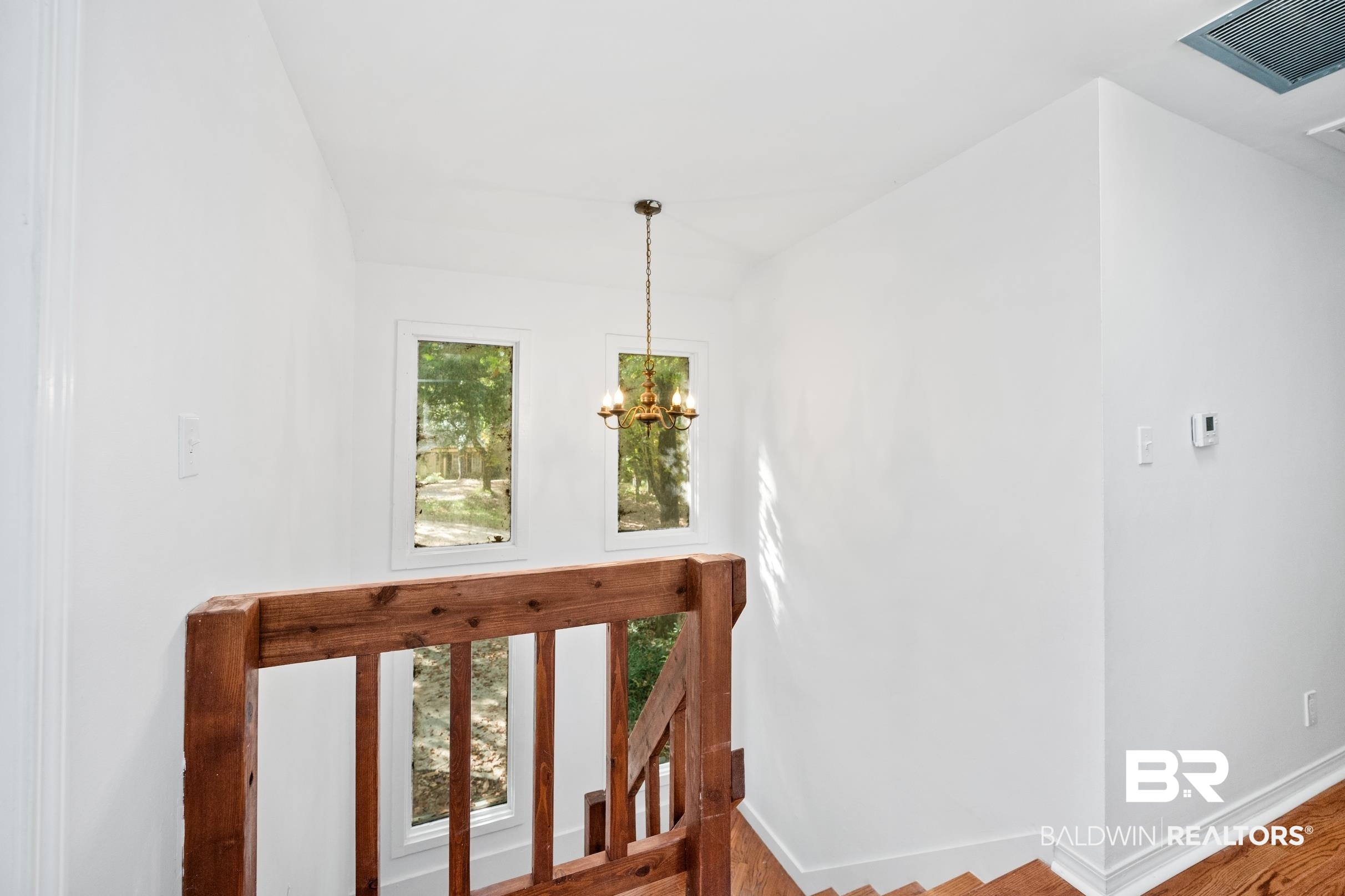 409001 | Photo 27