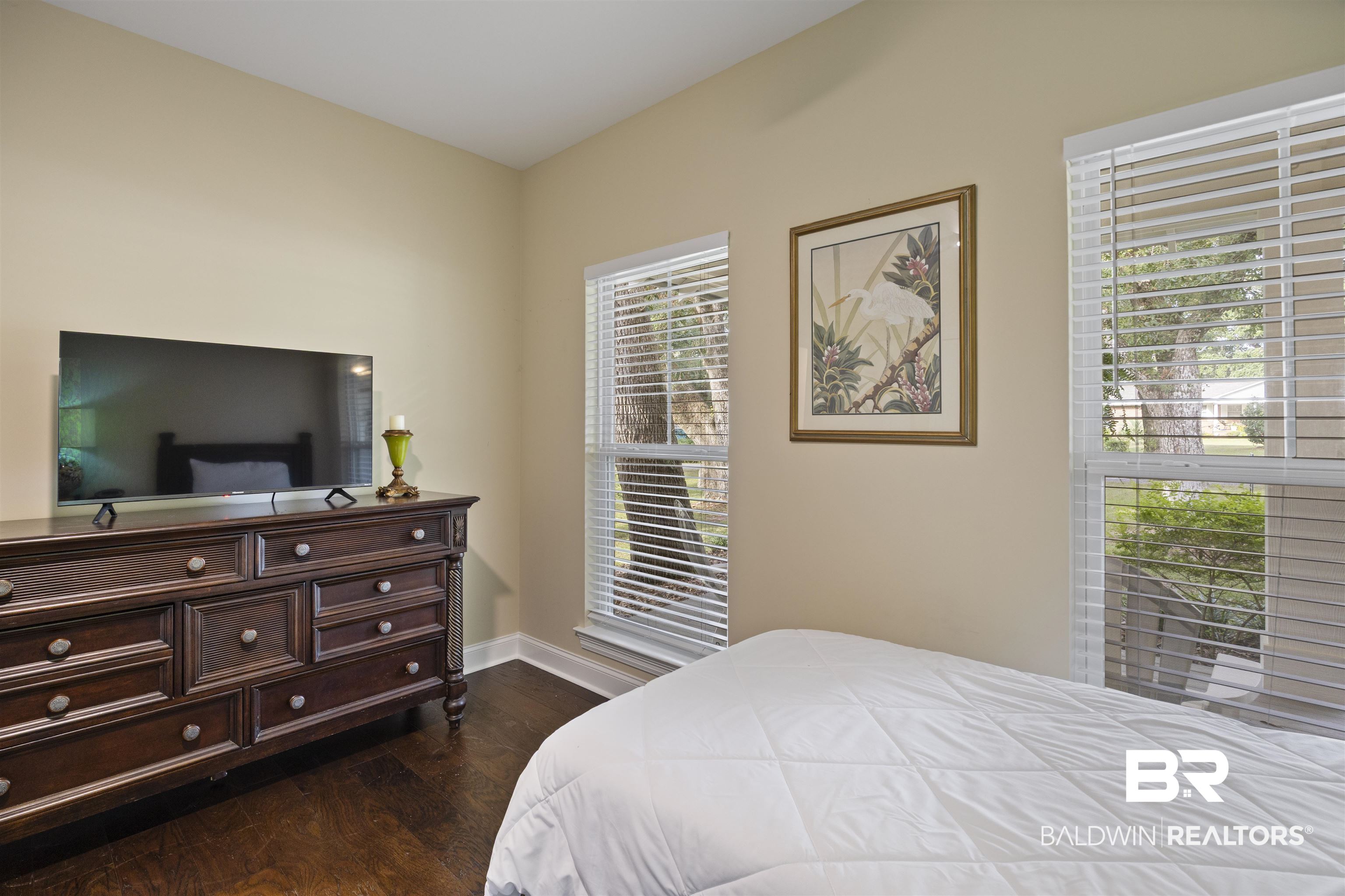 409015 | Photo 33
