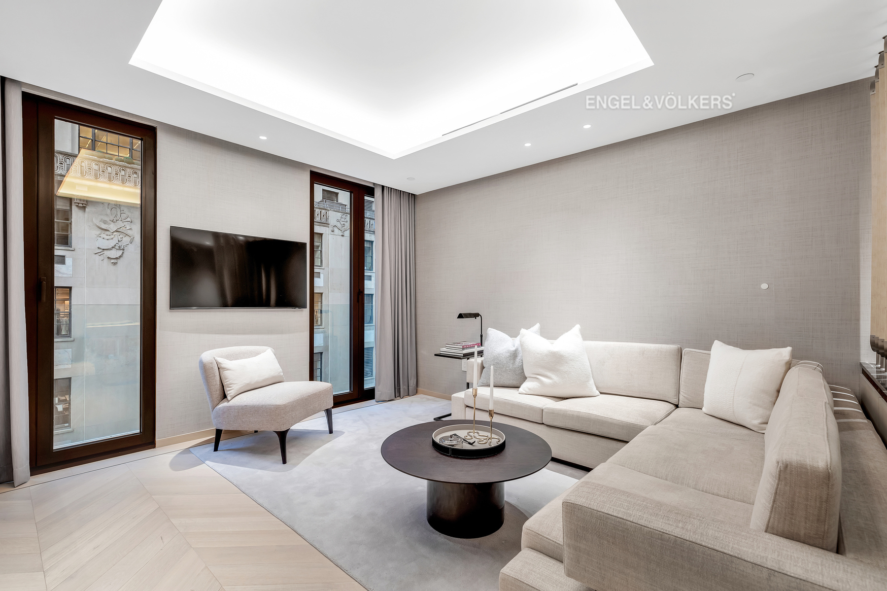685 Fifth Avenue 10D Midtown East New York NY 10022