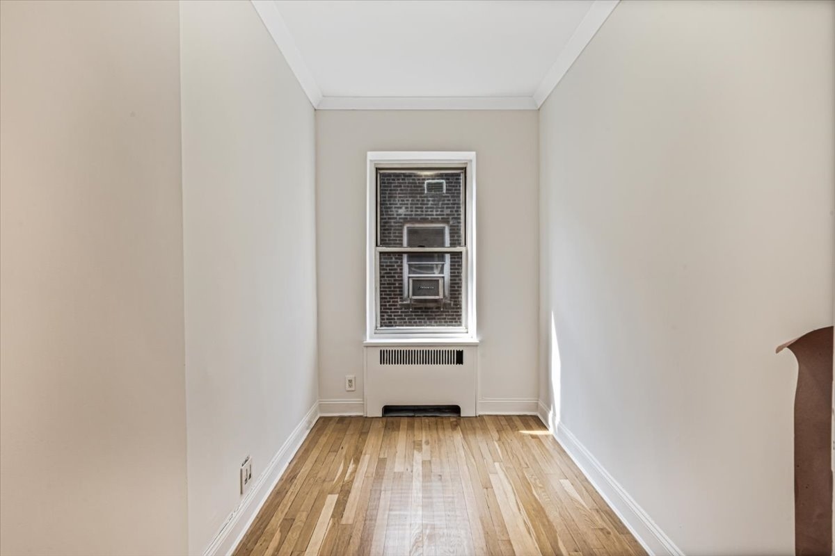 111-45 76th Avenue B62 Forest Hills Queens NY 11375