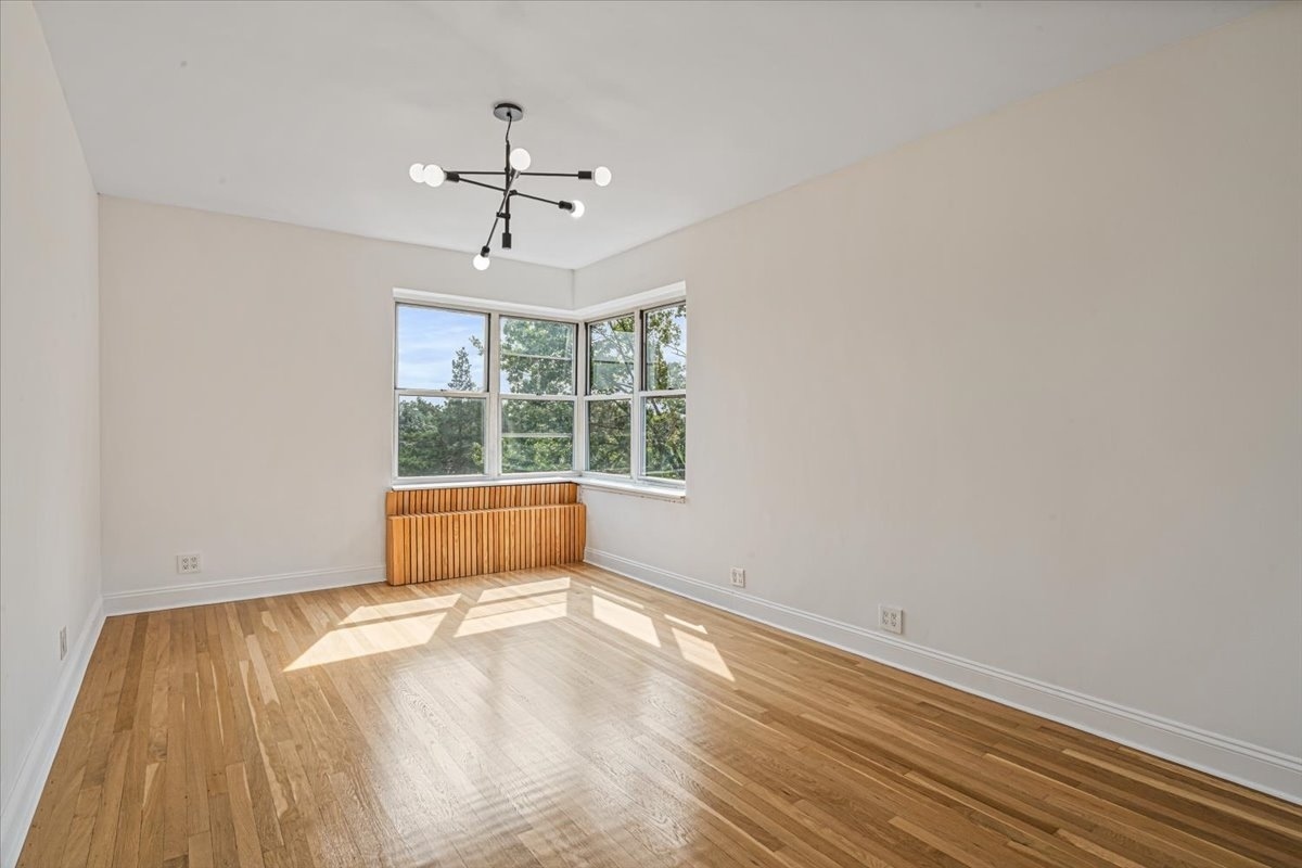 111-45 76th Avenue B62 Forest Hills Queens NY 11375