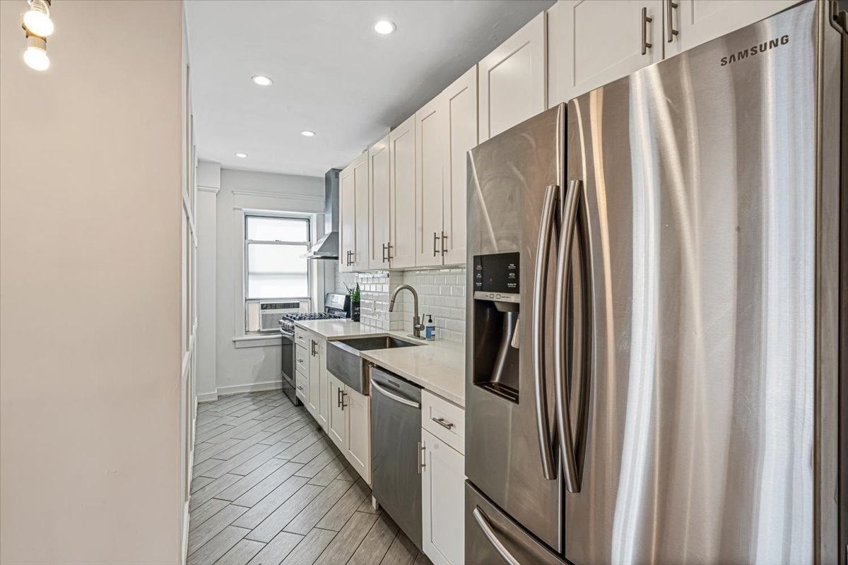 111-45 76th Avenue B62 Forest Hills Queens NY 11375
