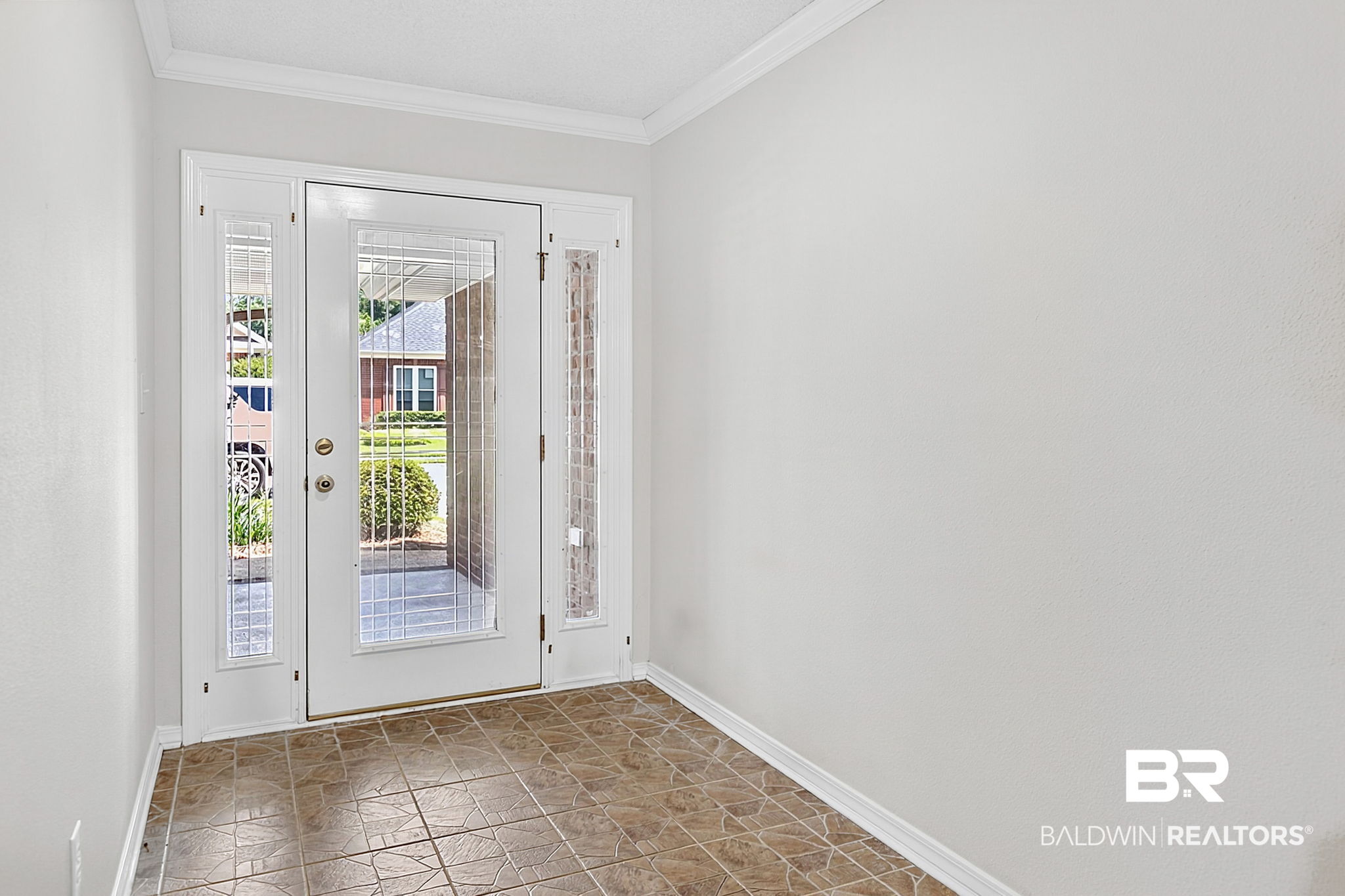 123 Cypress Ln — photo 4