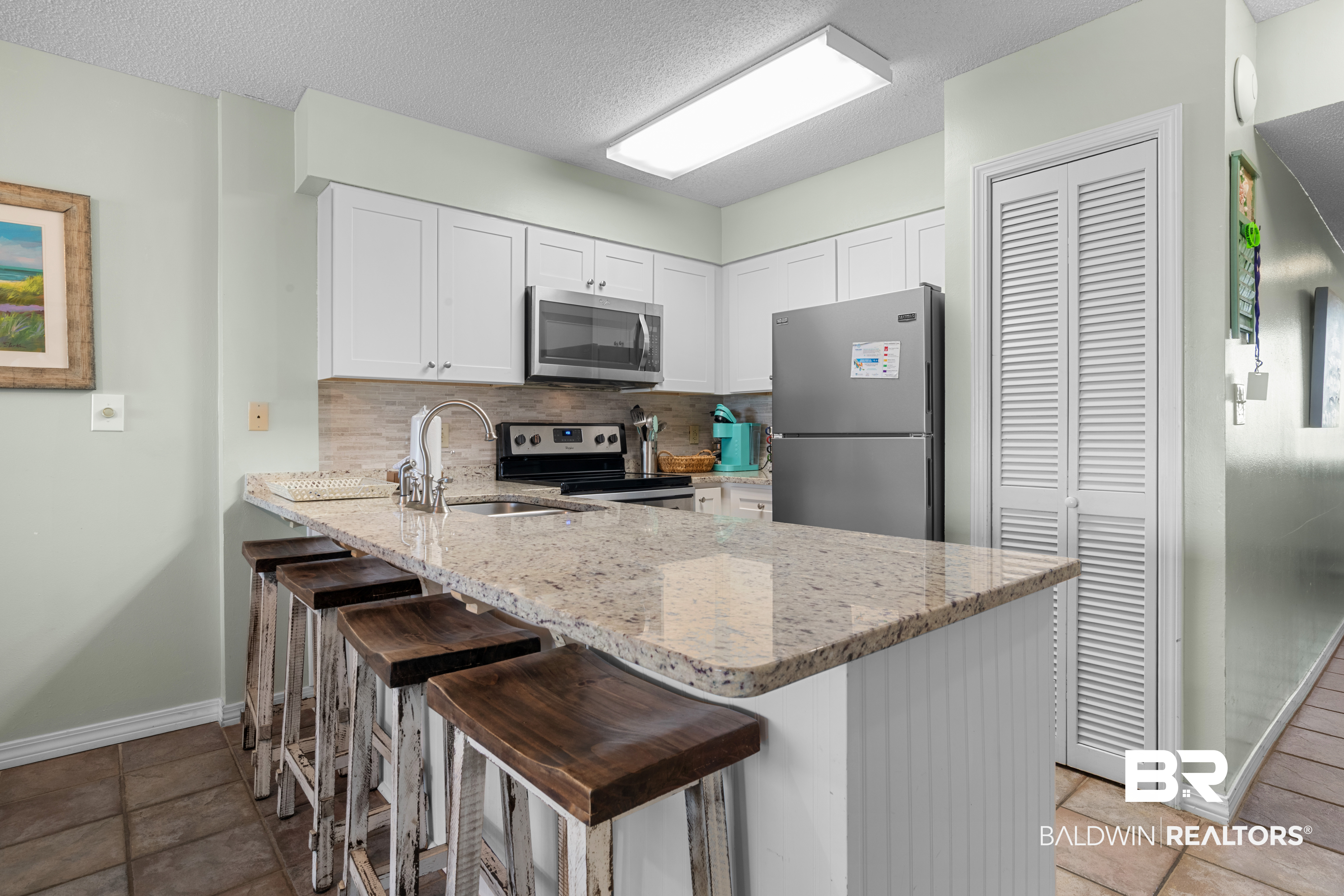 407682 | Photo 21