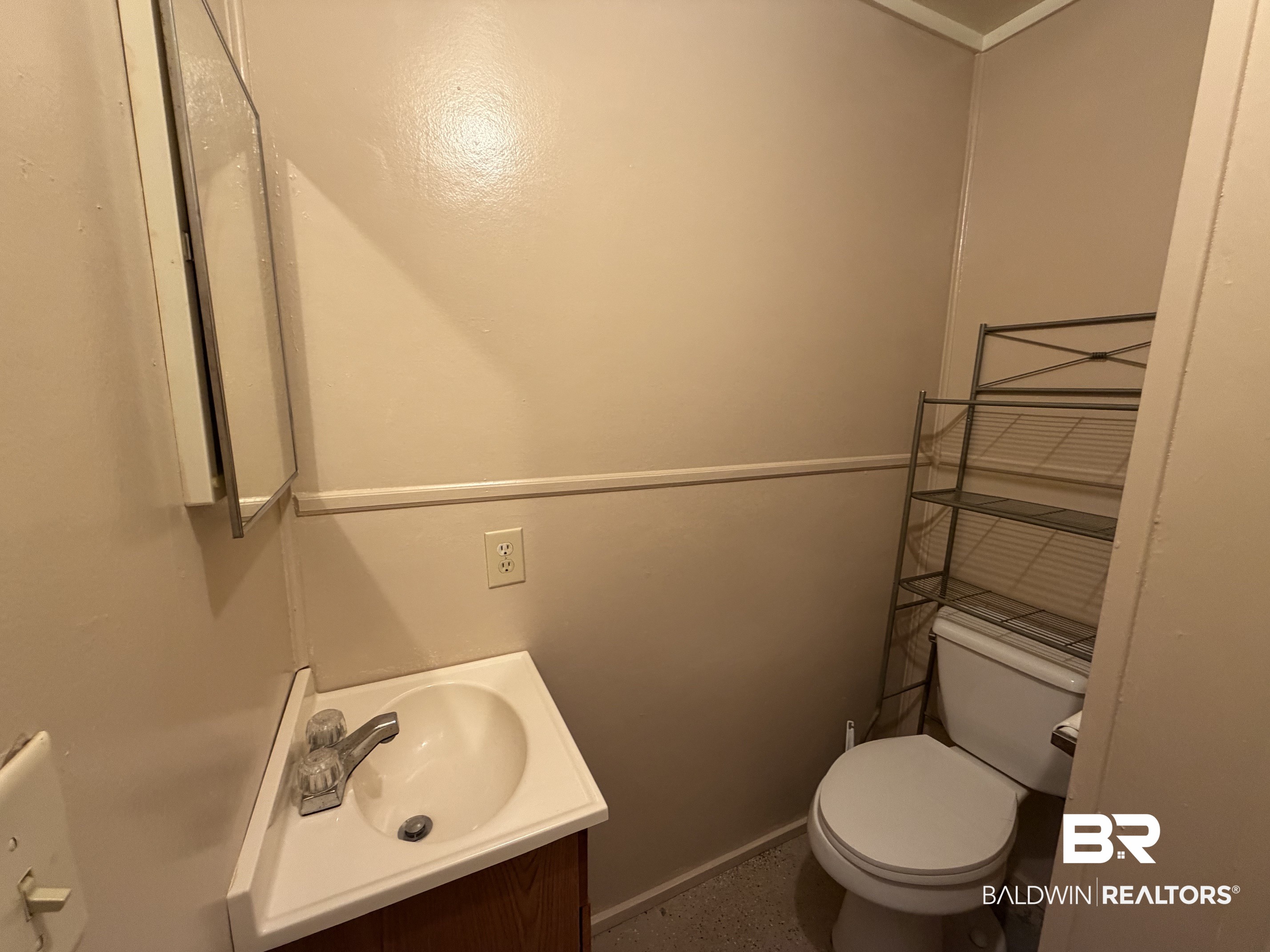 409021 | Photo 23