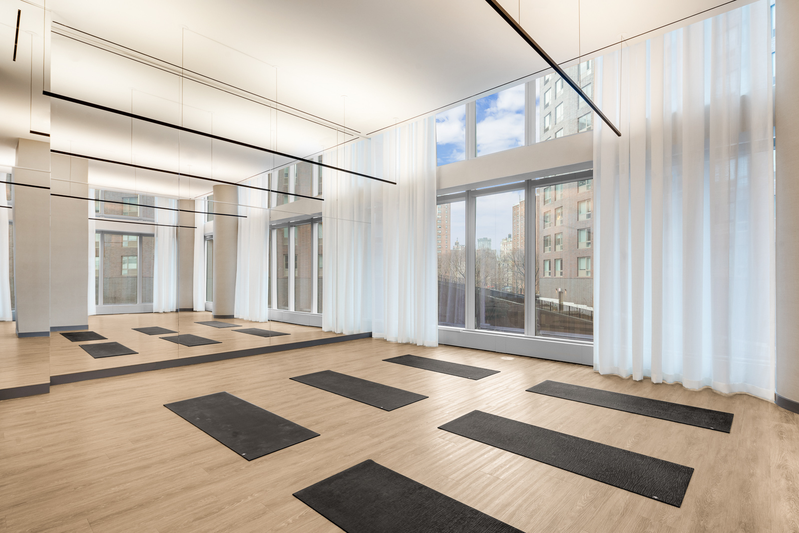 252 South Street 15F Lower East Side New York NY 10002