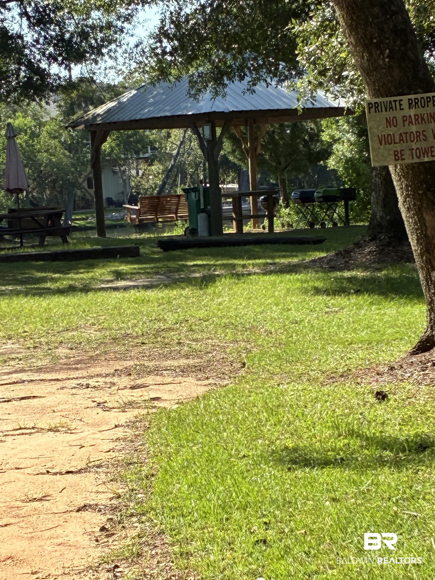 409192 | Photo 34