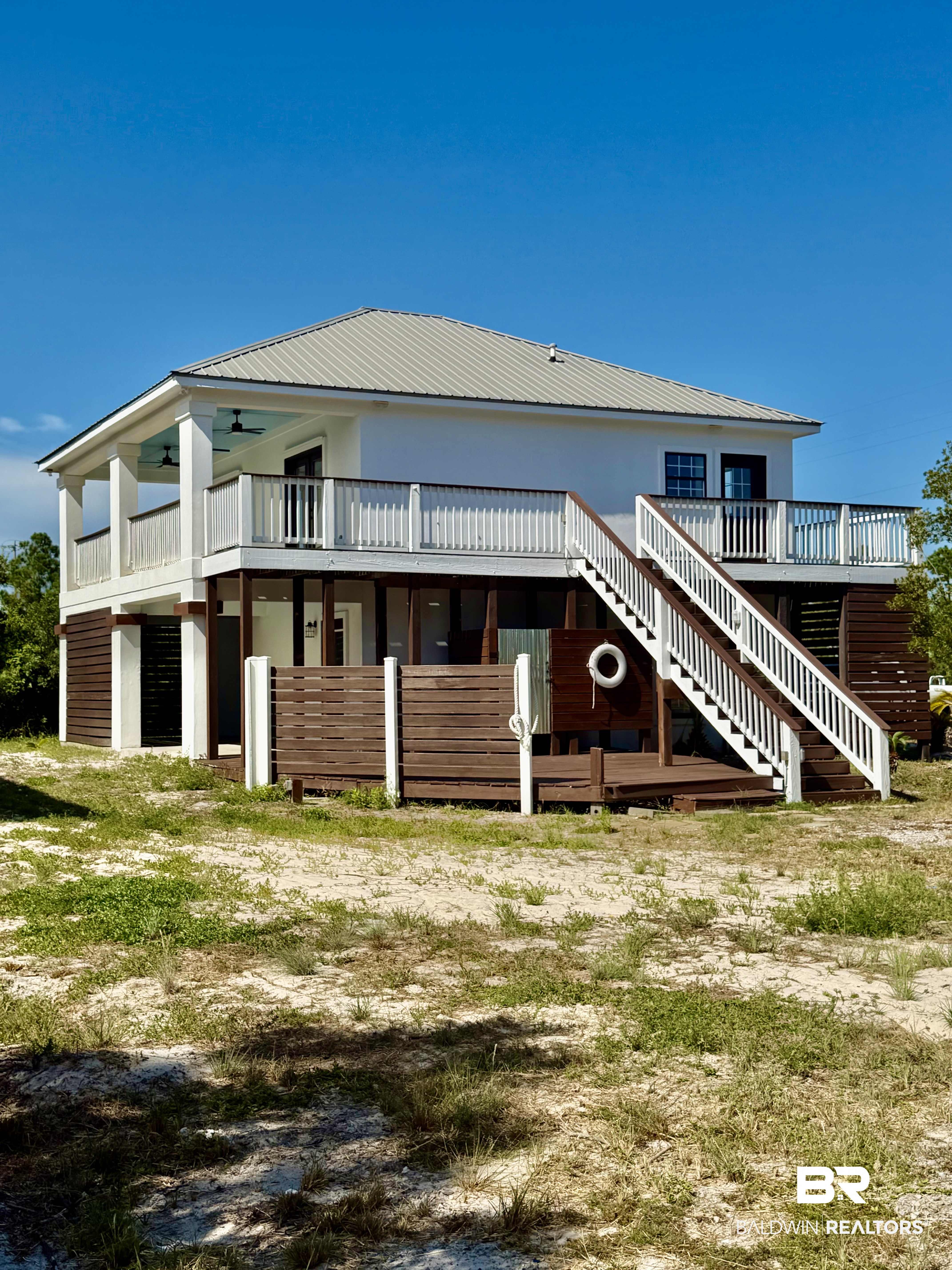 835 Surfside Drive