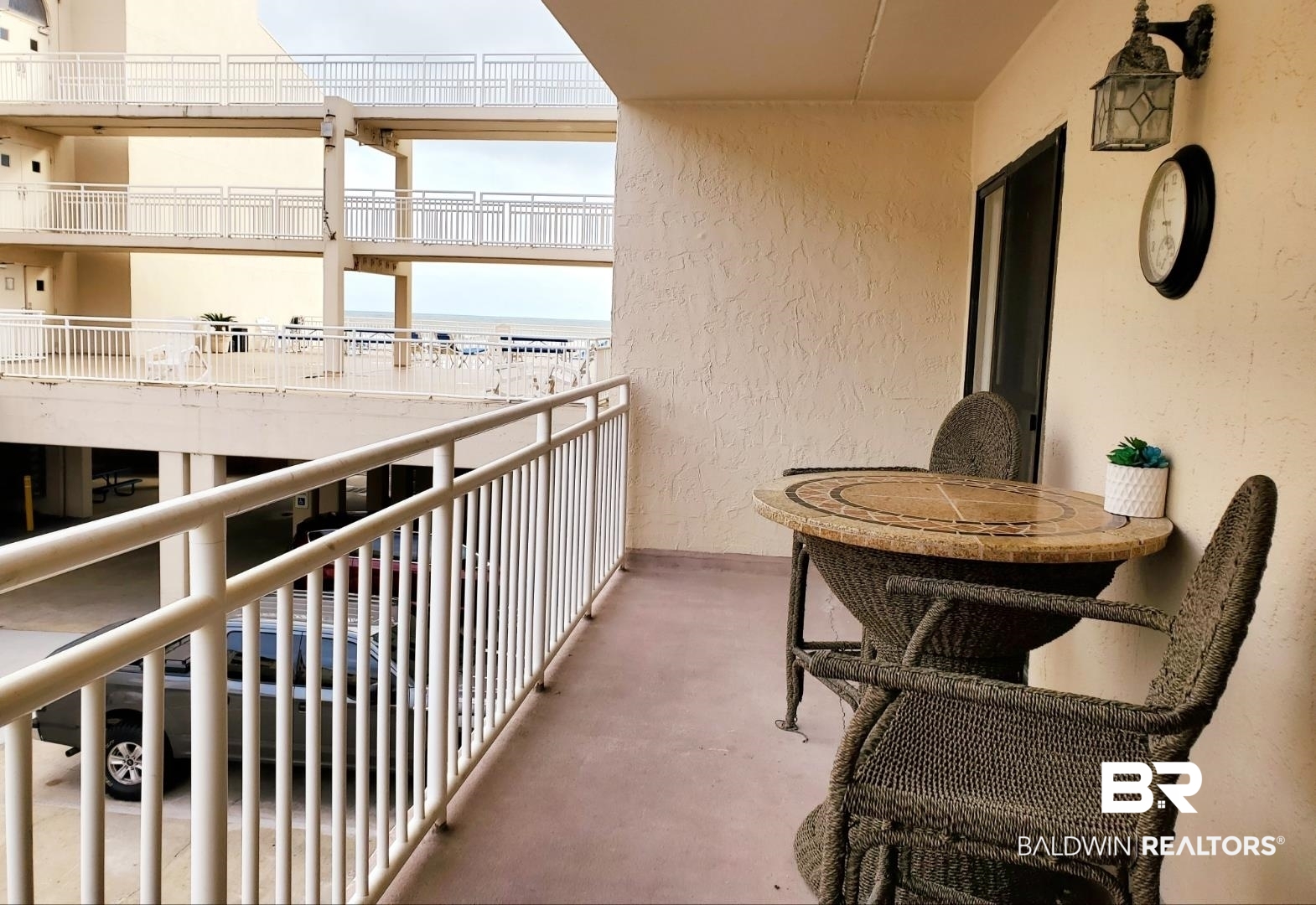 409318 | Photo 15