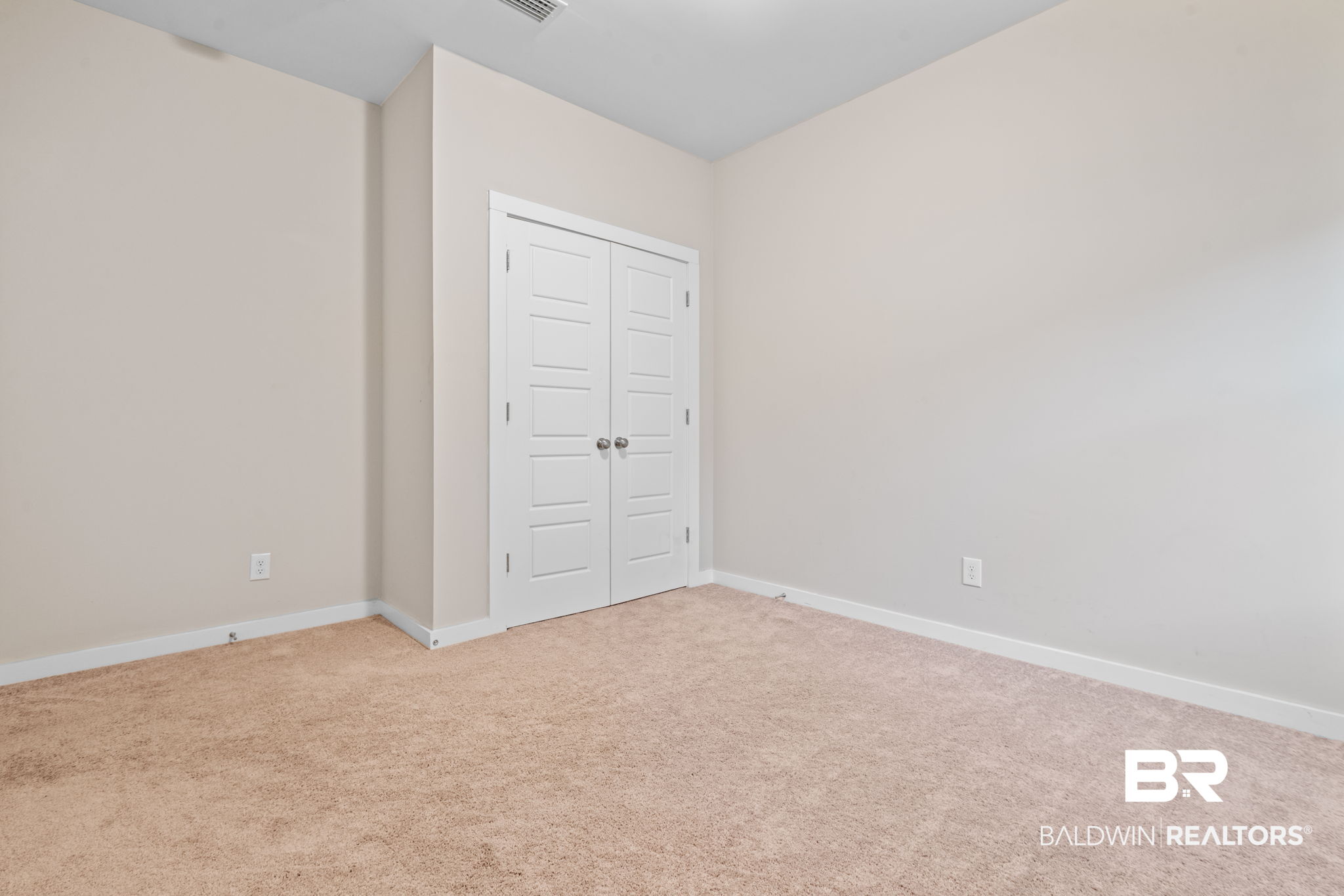409150 | Photo 22