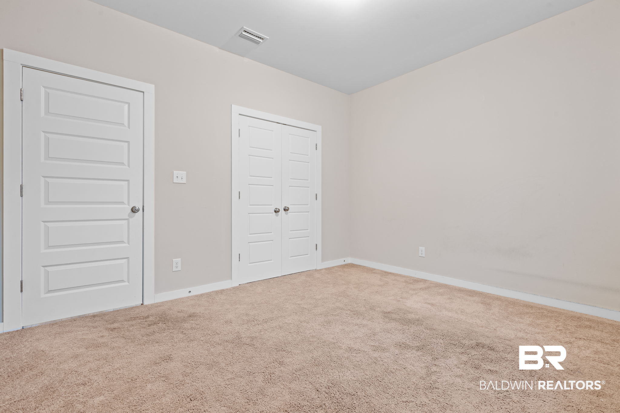 409150 | Photo 25
