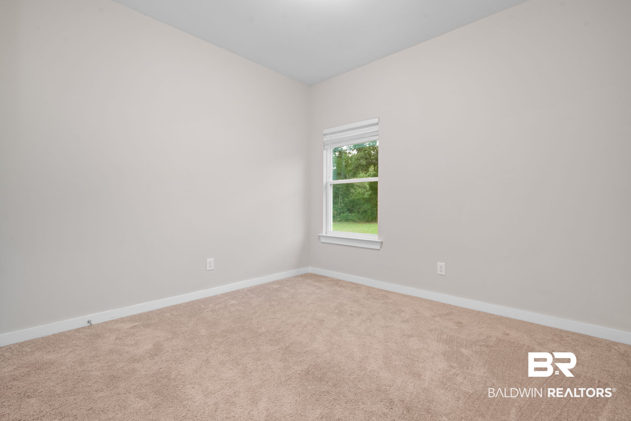 409150 | Photo 23