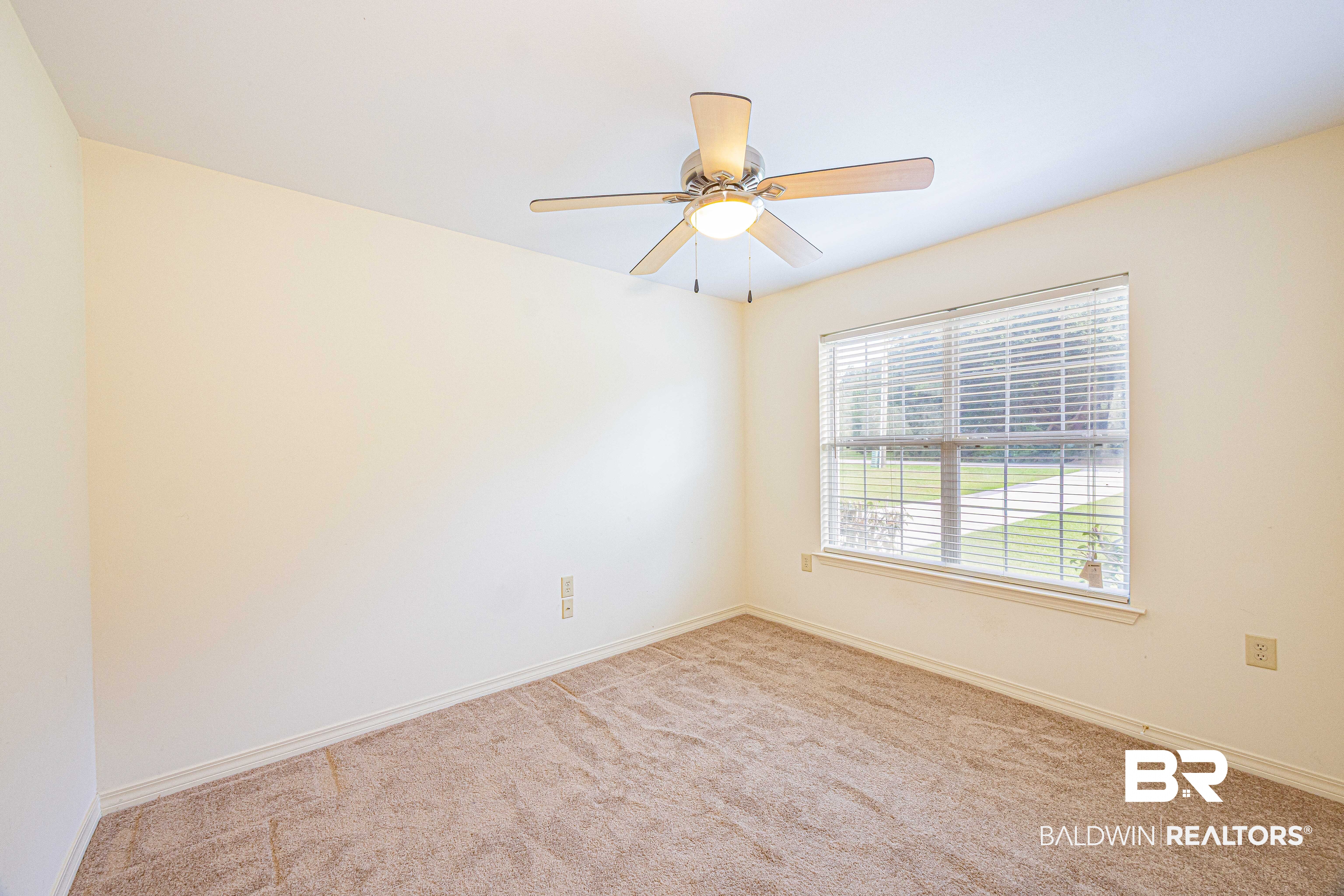 407478 | Photo 21