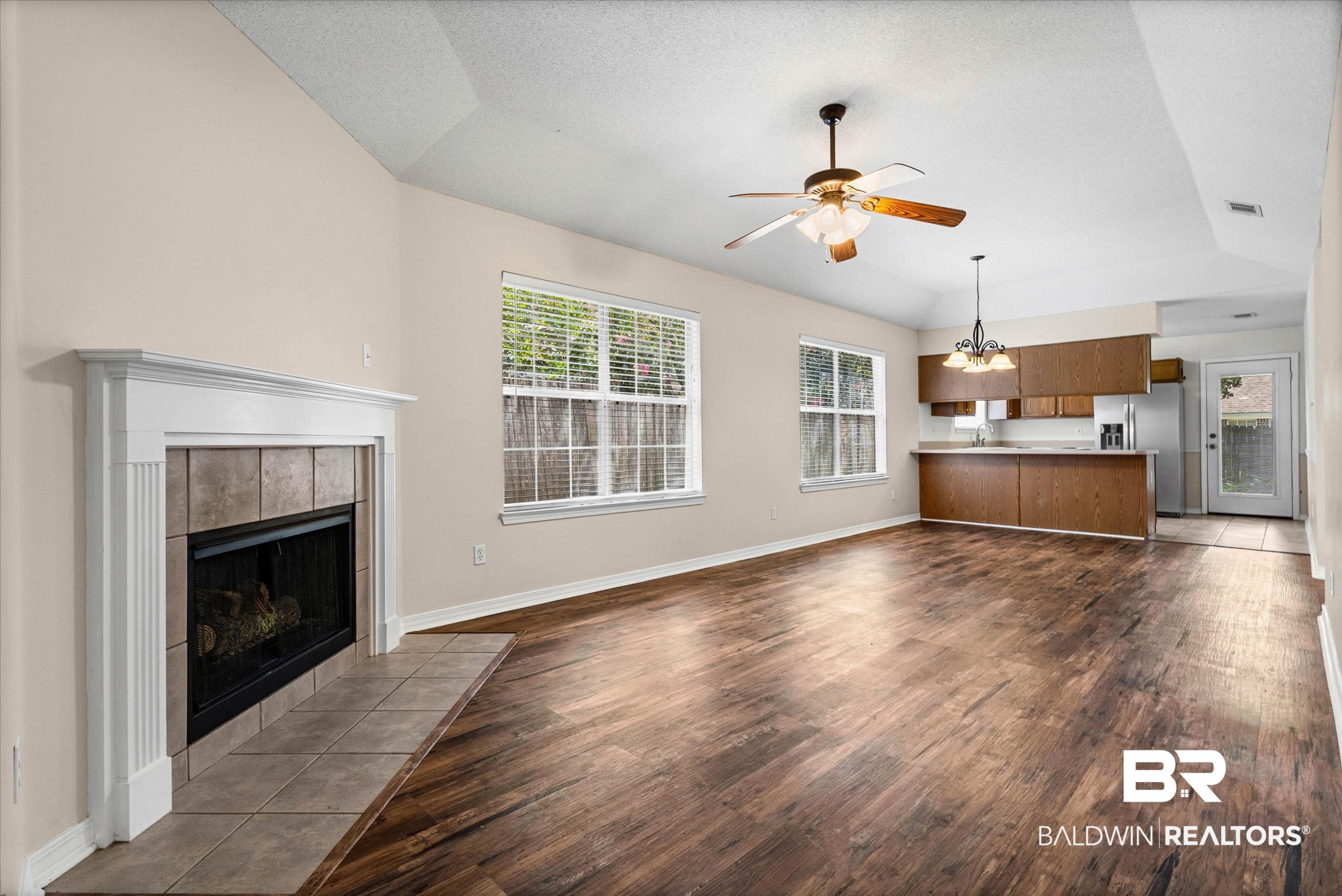2nd image of 8525 Desert Oak Court, Mobile, AL 36695 | MLS# 409380