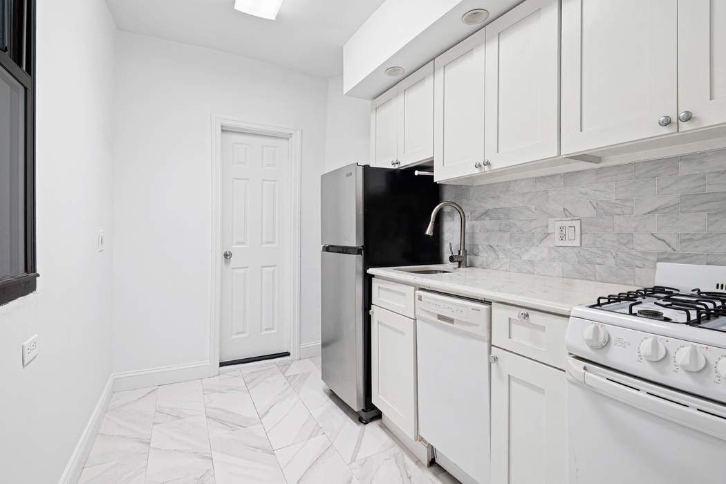 215 East 88th Street 4D Upper East Side New York NY 10128