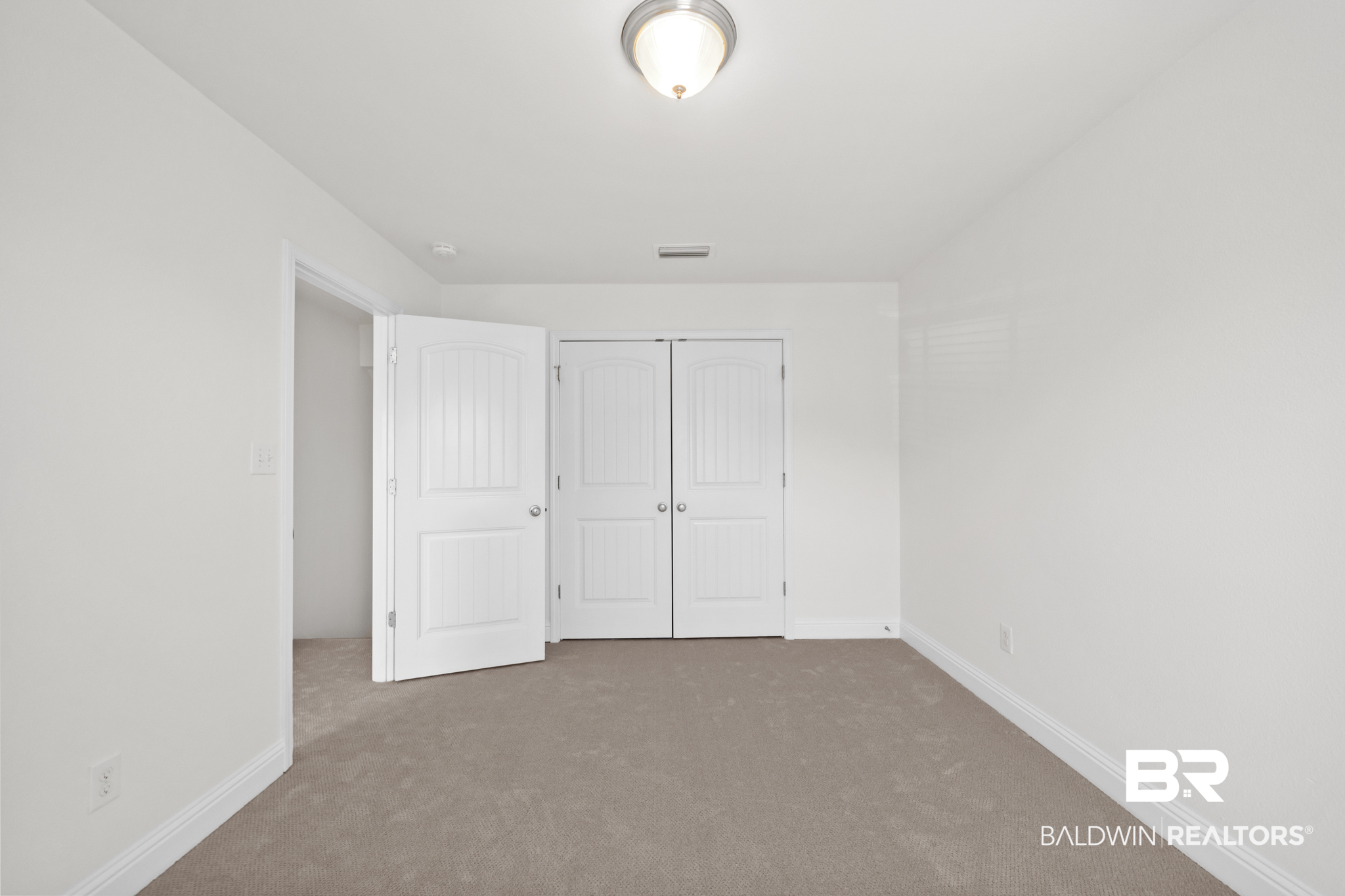 409297 | Photo 25