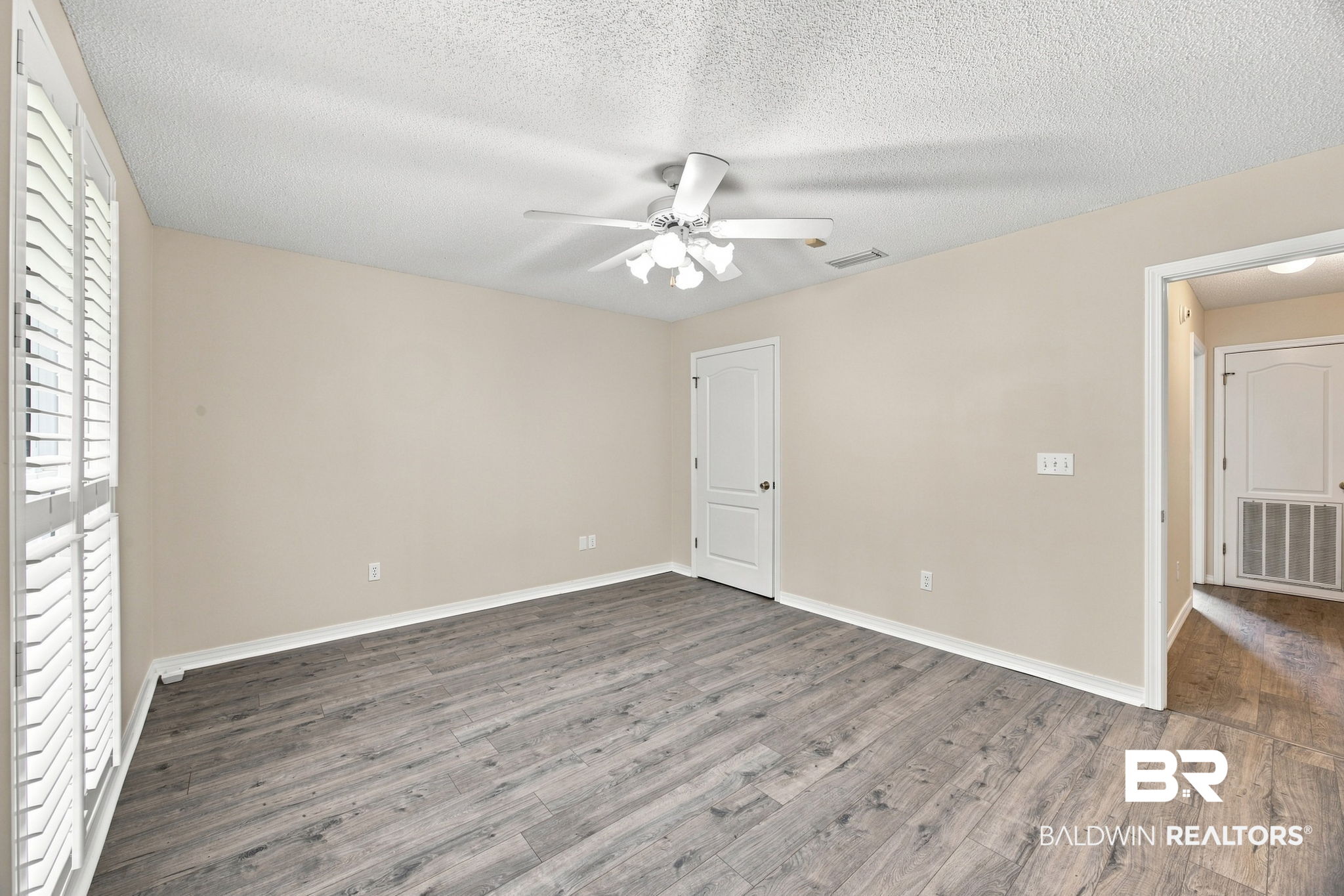 409431 | Photo 21