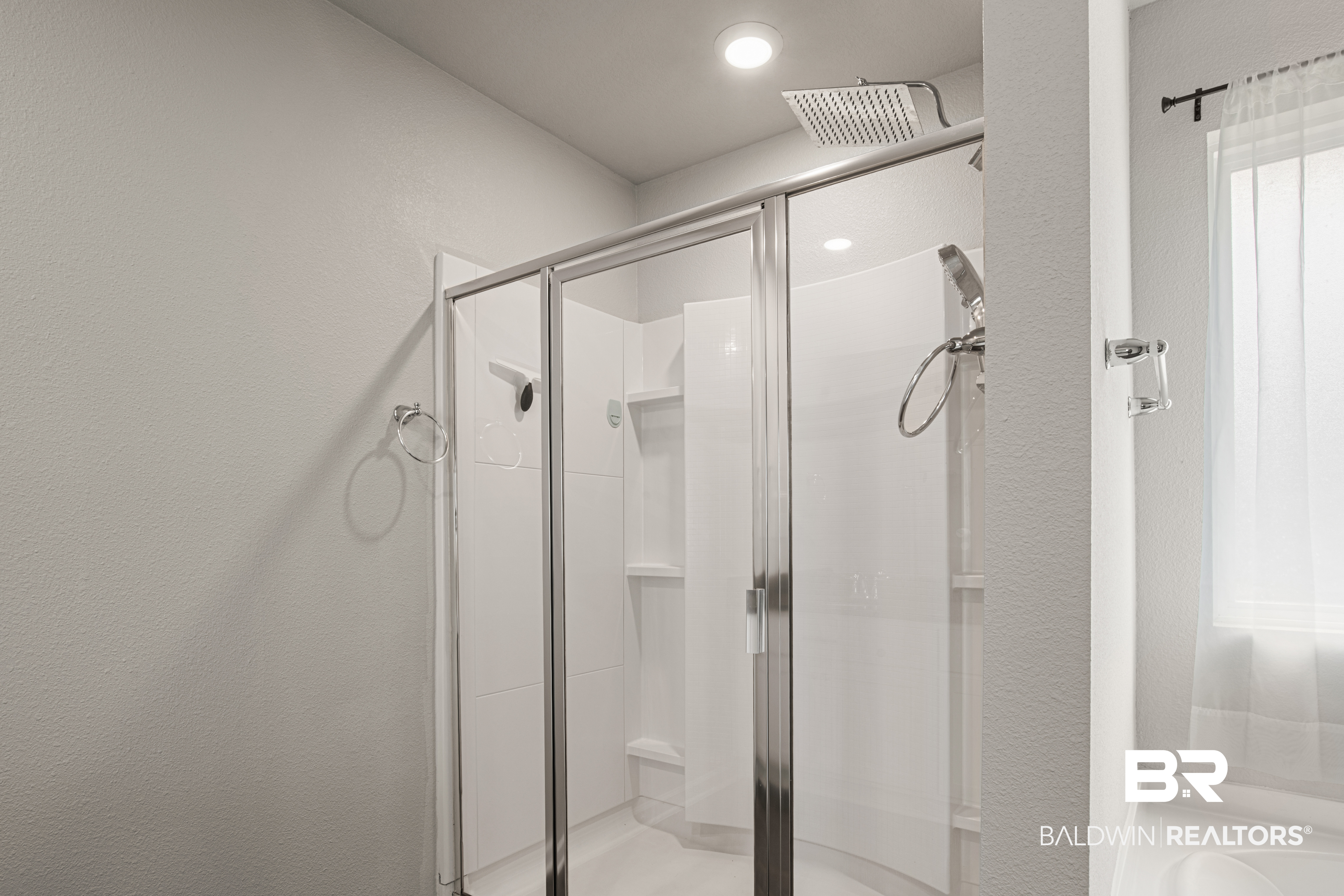 396859 | Photo 22