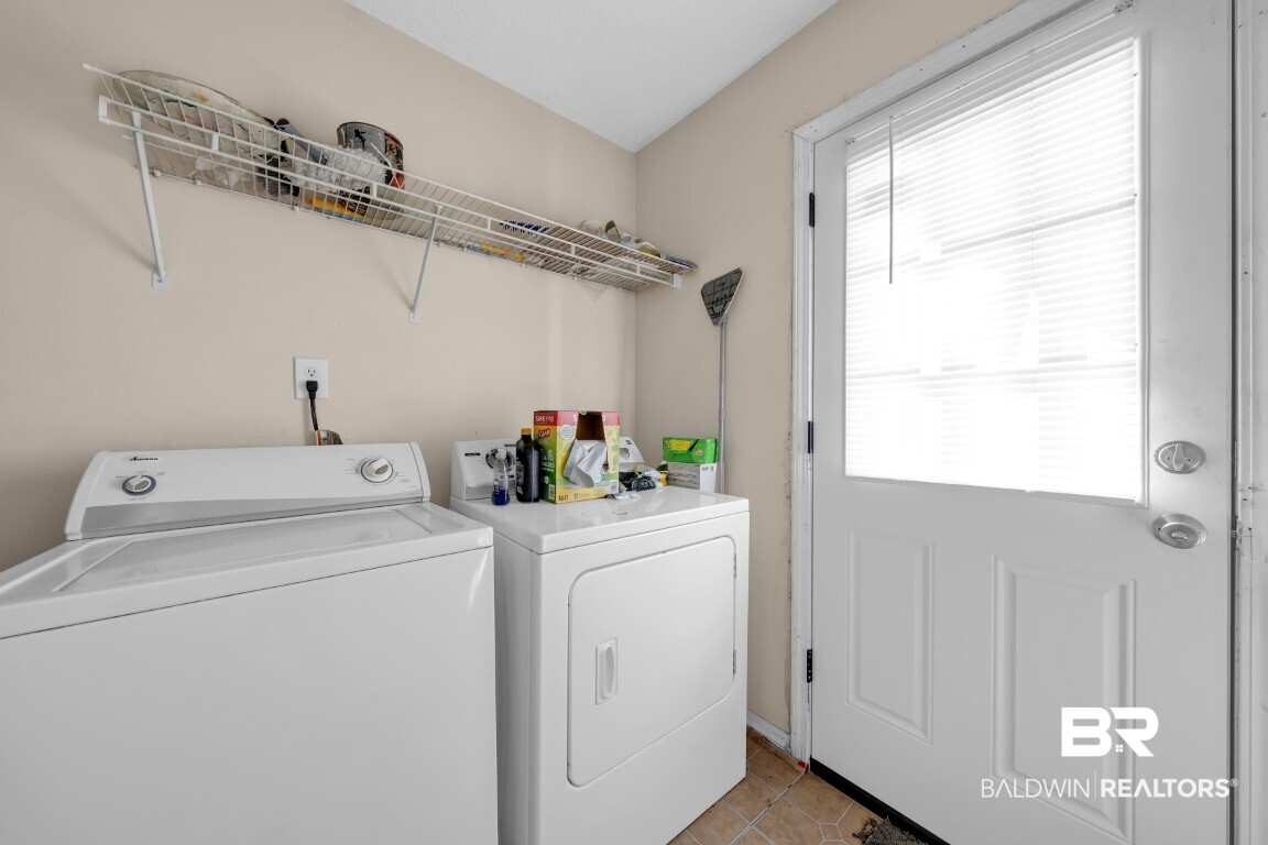 409007 | Photo 26