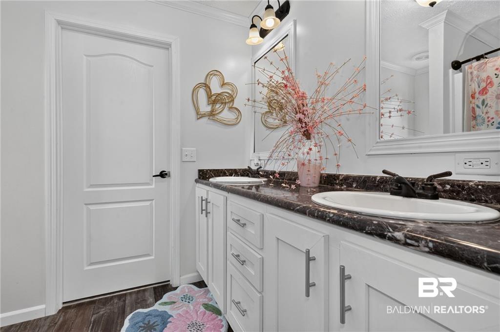 409492 | Photo 53