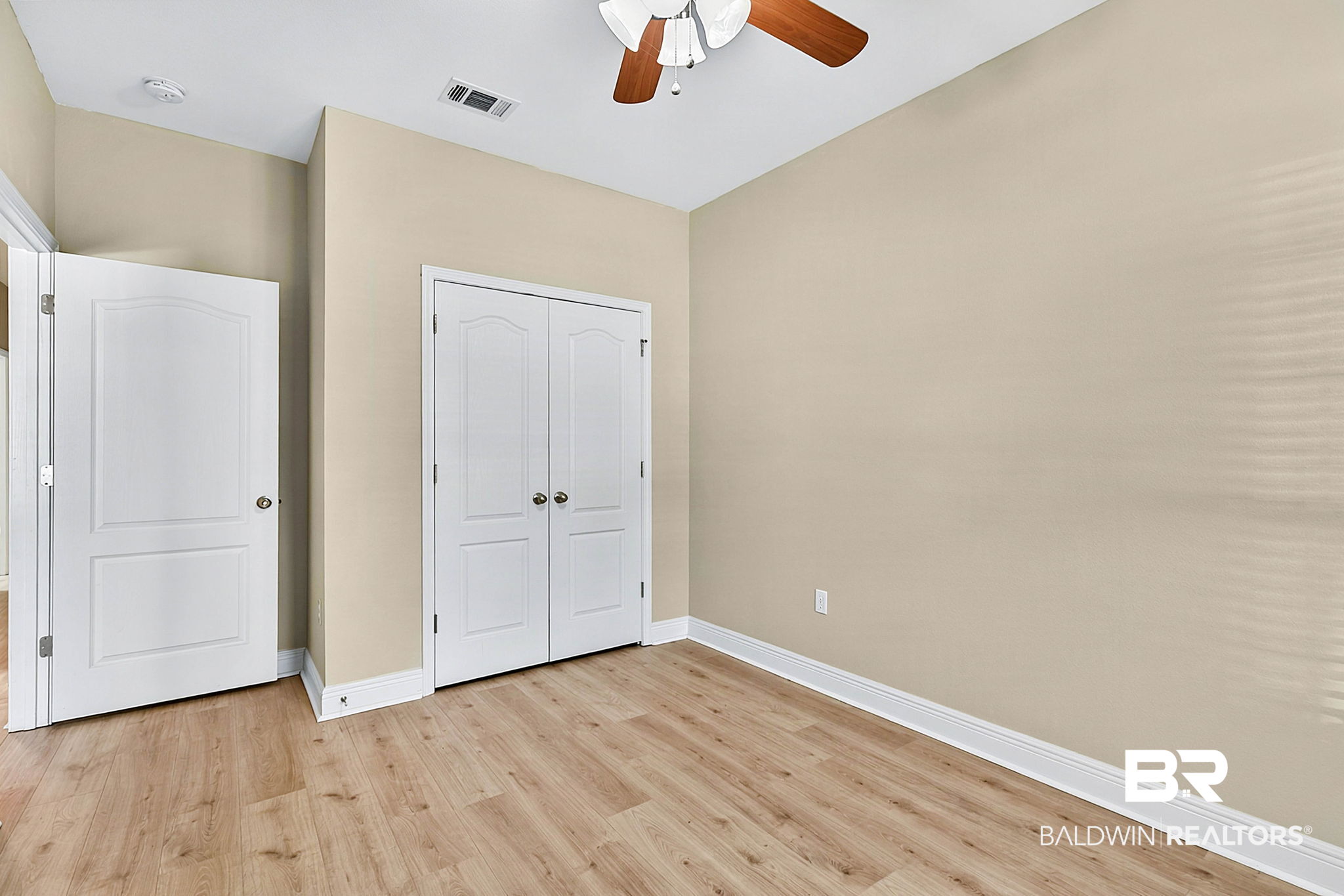 409546 | Photo 29