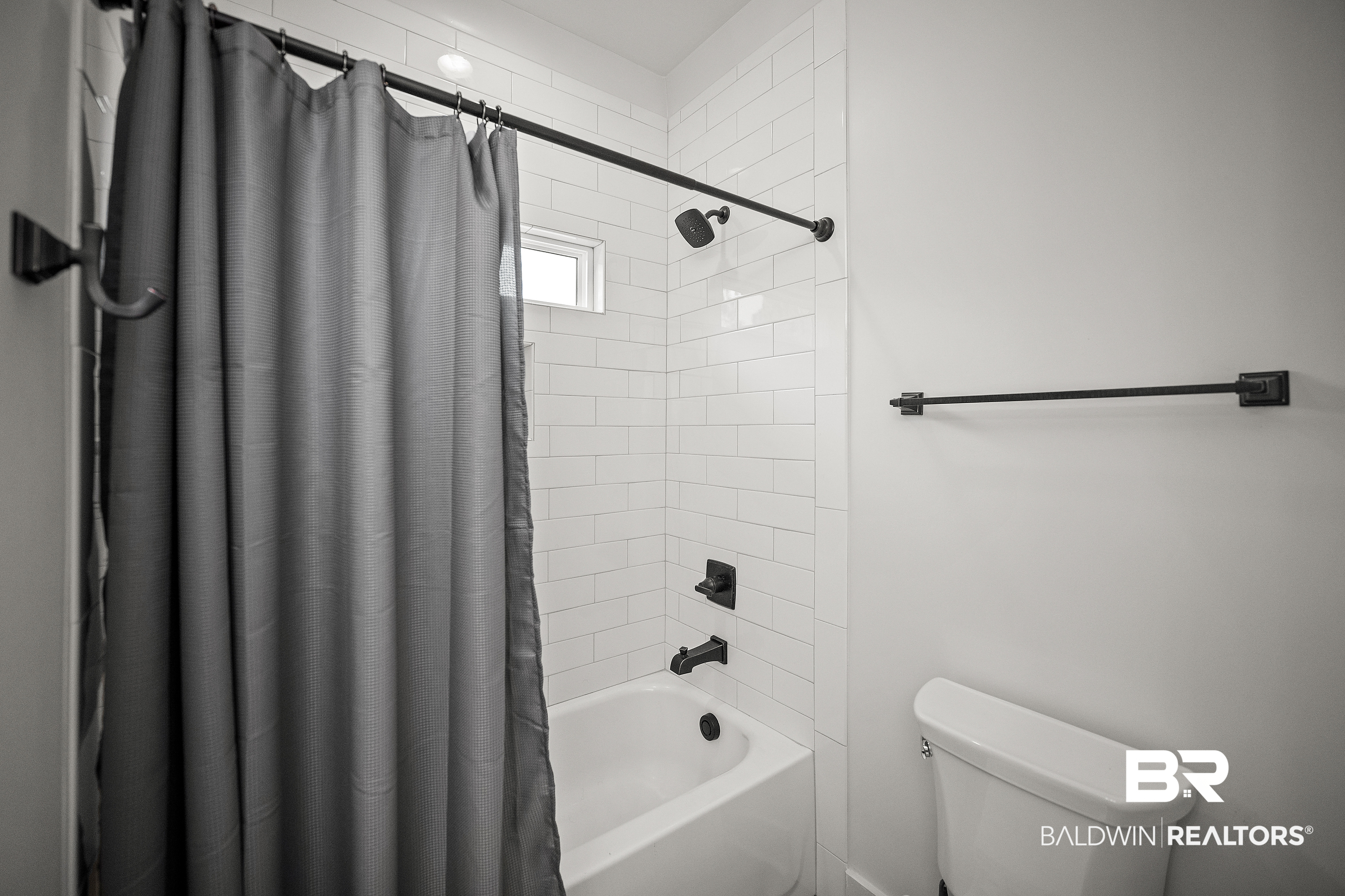 409545 | Photo 26
