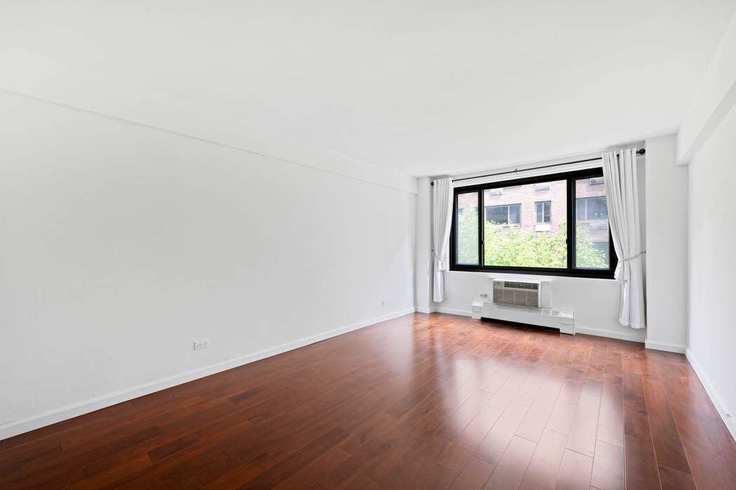 425 East 63rd Street W7A Upper East Side New York NY 10065
