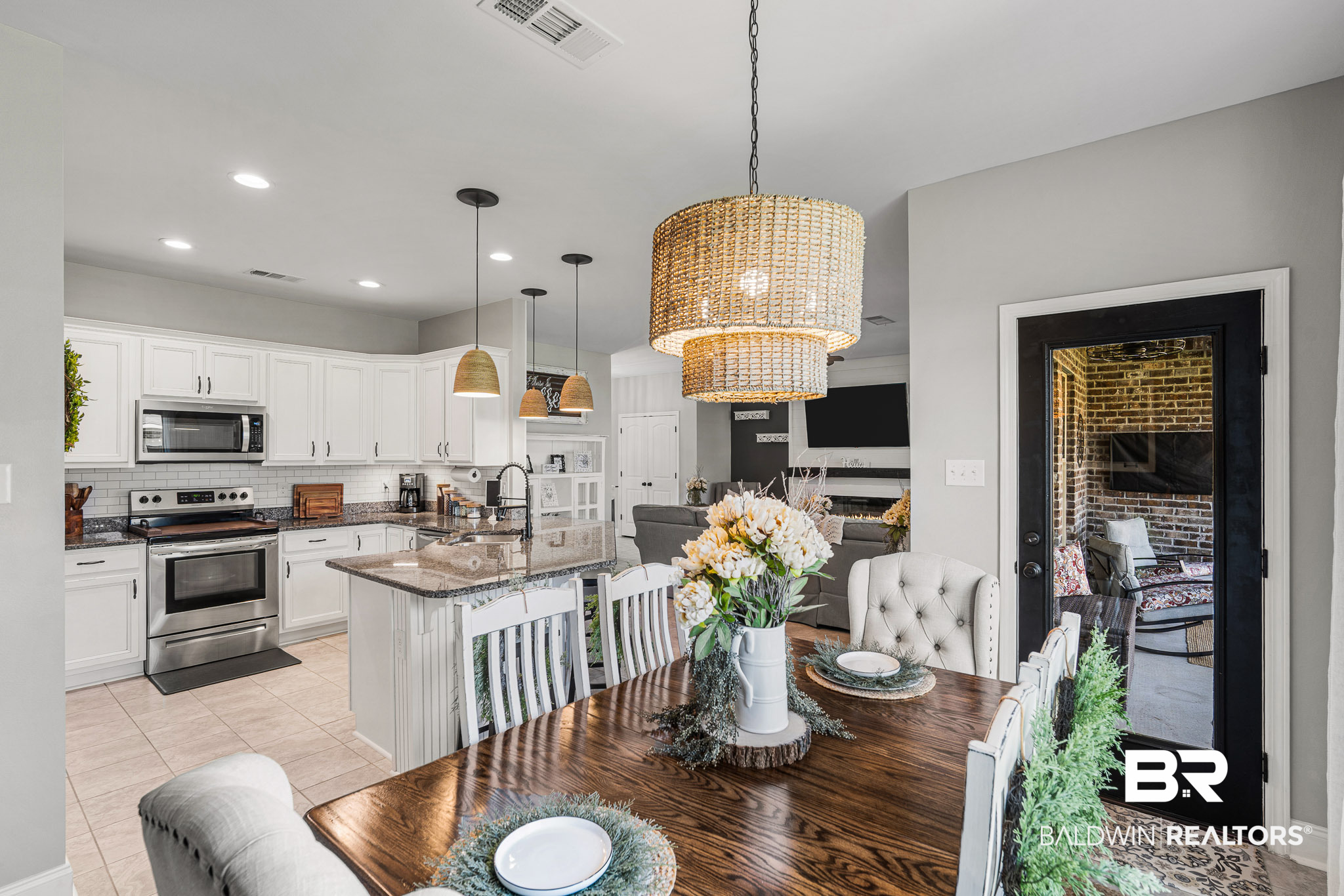 406860 | Photo 10