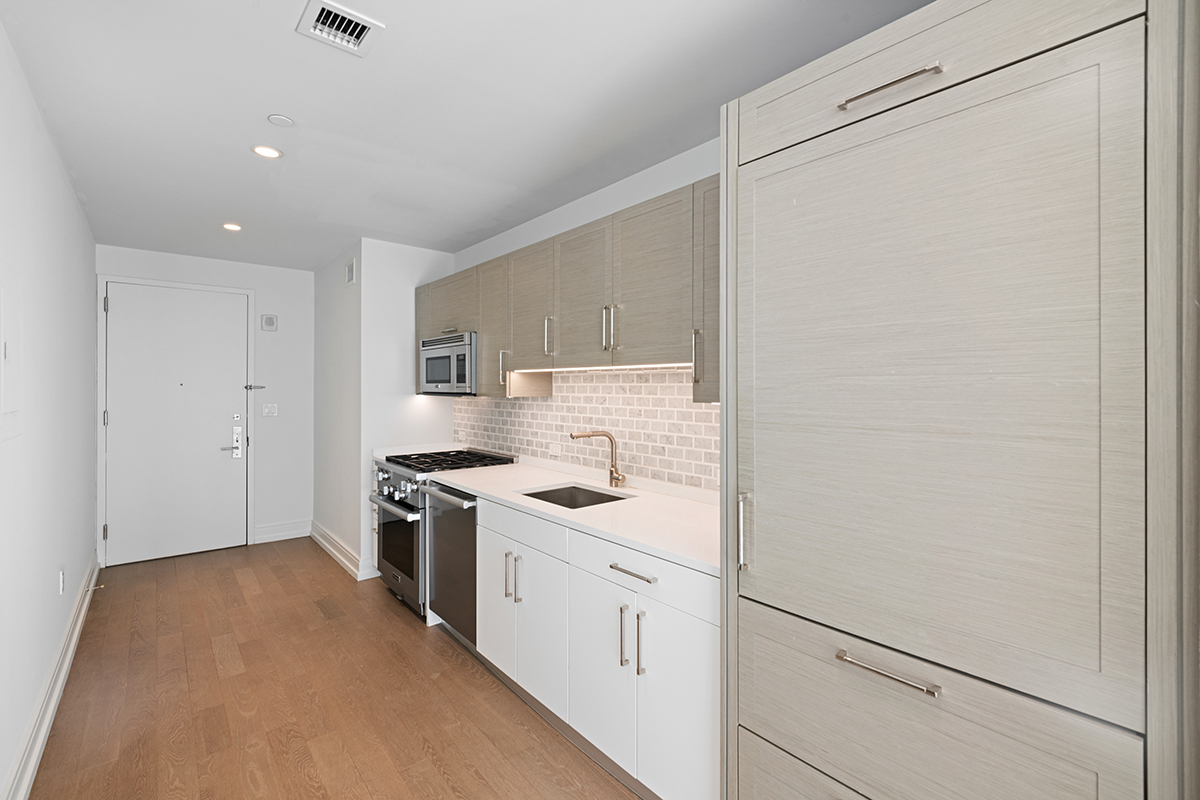 1 BEDROOM