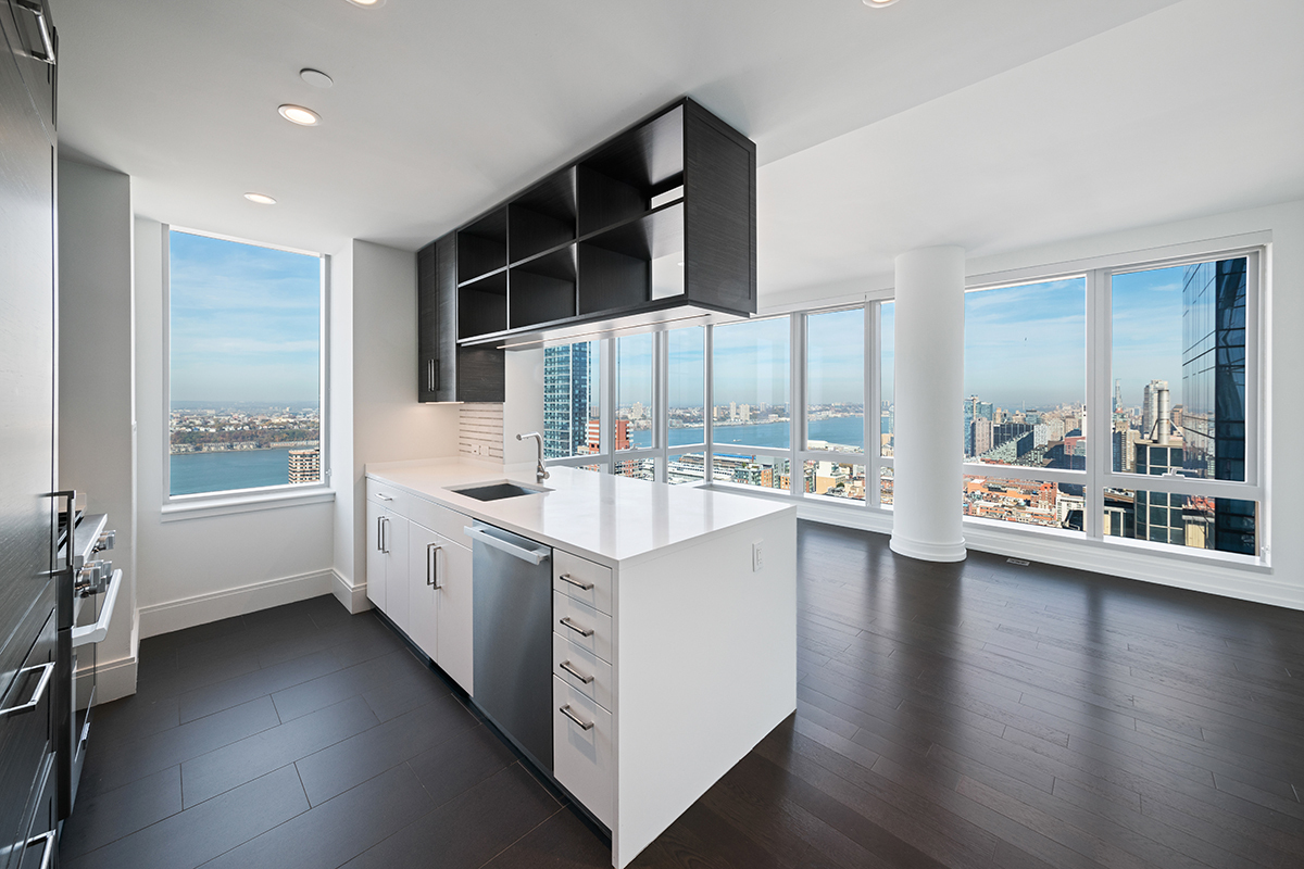 2 BEDROOM Main Image