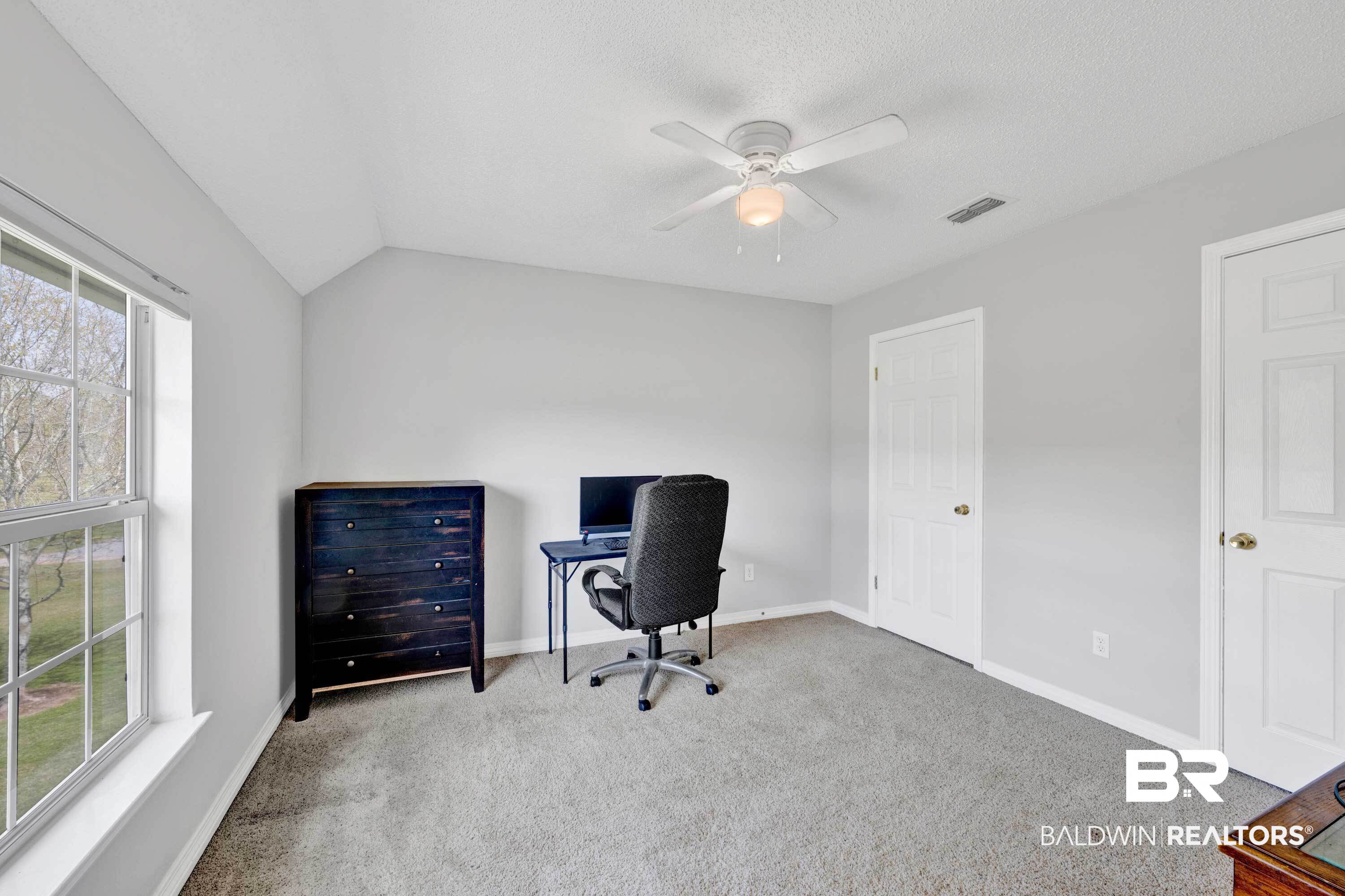 393090 | Photo 16