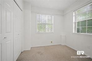 409703 | Photo 22