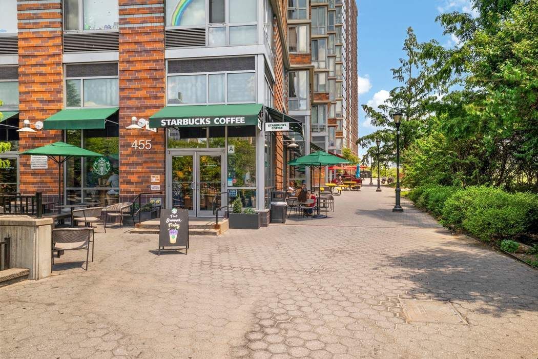 531 Main Street Roosevelt Island New York NY 10044
