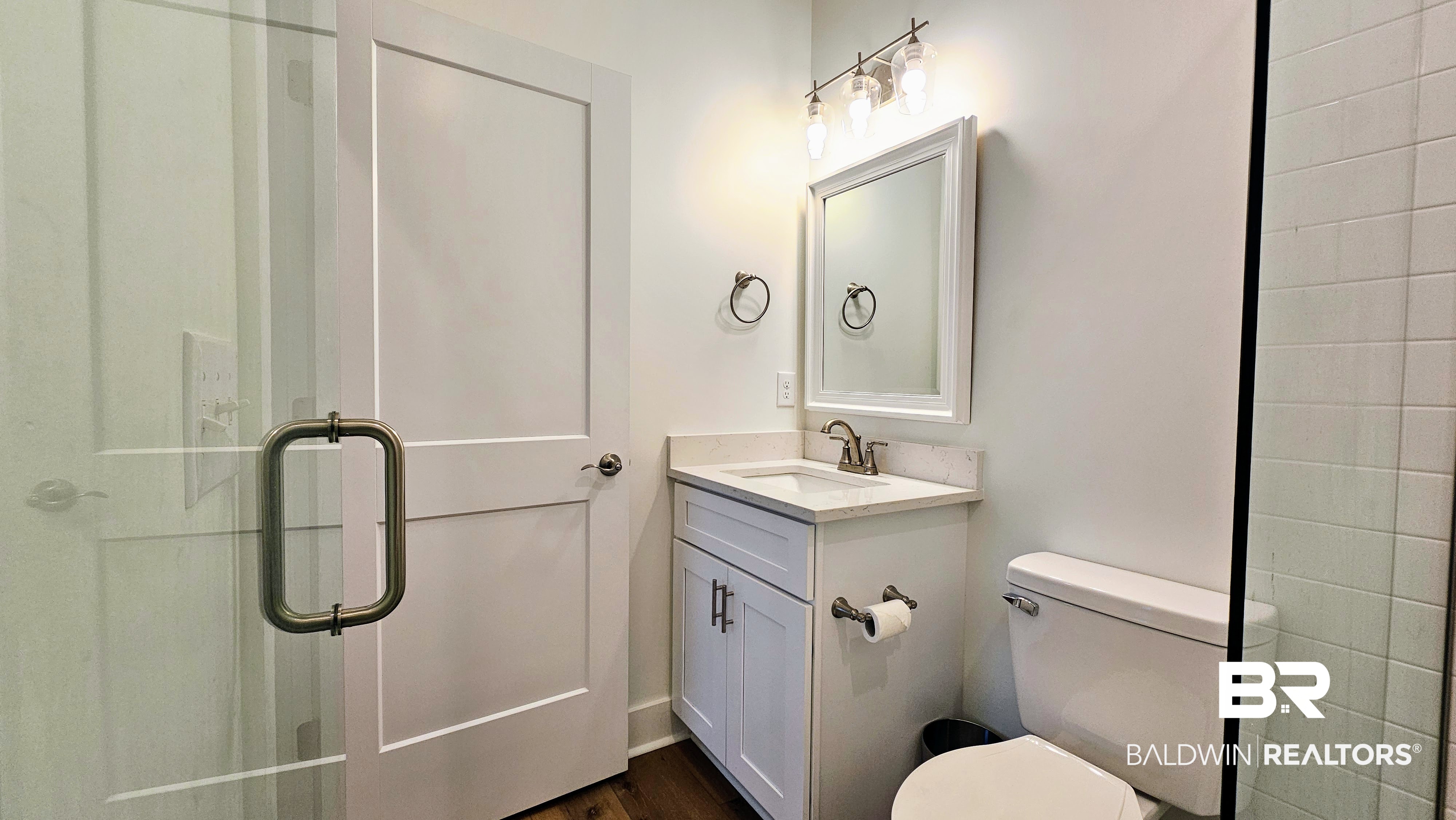 409728 | Photo 15