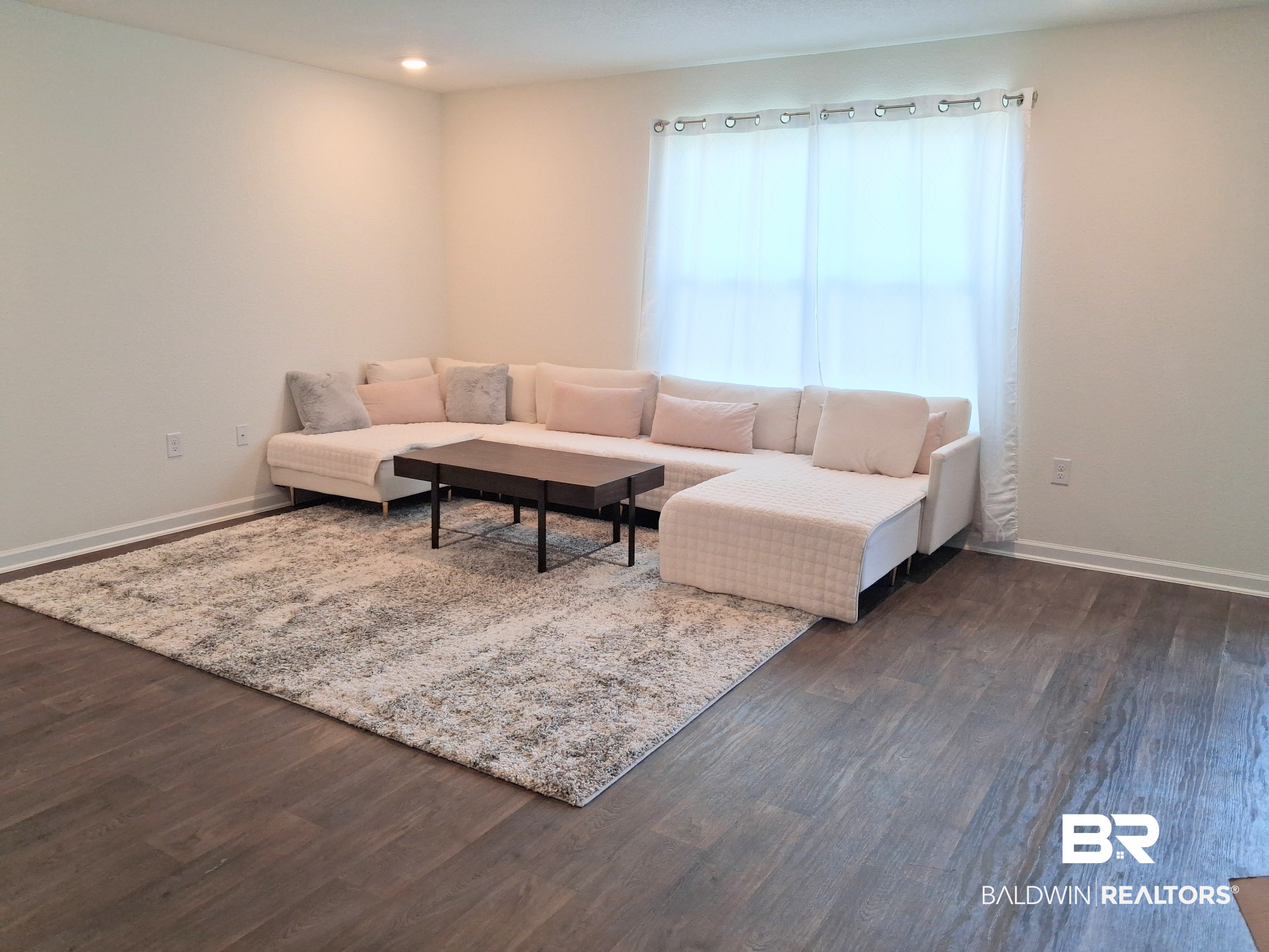 407129 | Photo 5