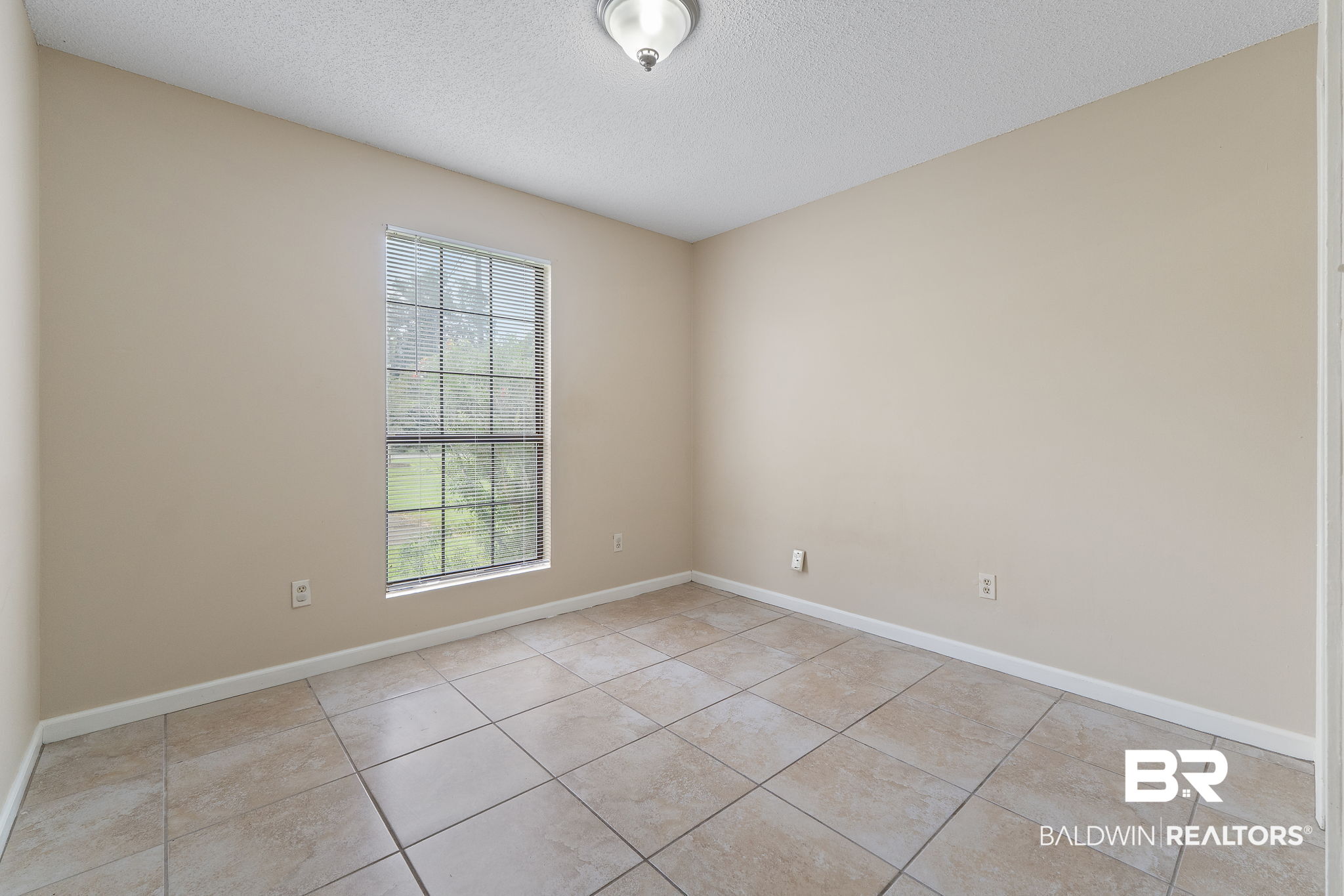 409507 | Photo 20