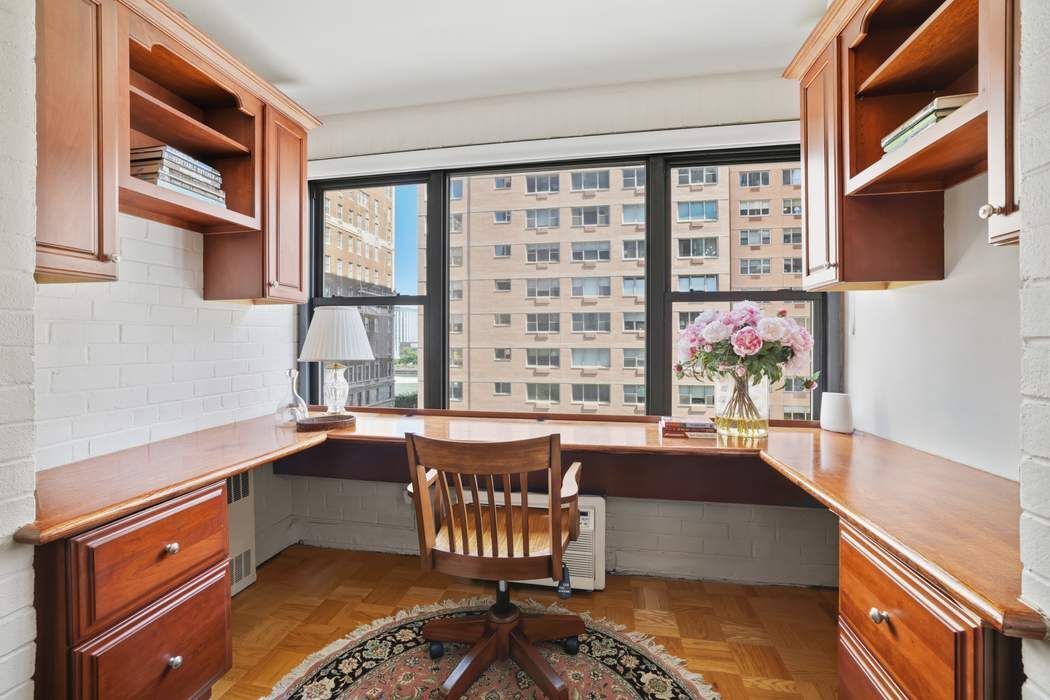 20 Sutton Place South 7B Sutton Place New York NY 10022