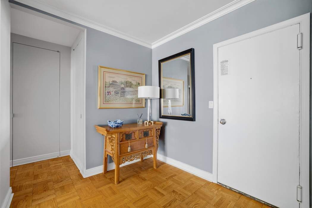 20 Sutton Place South 7B Sutton Place New York NY 10022