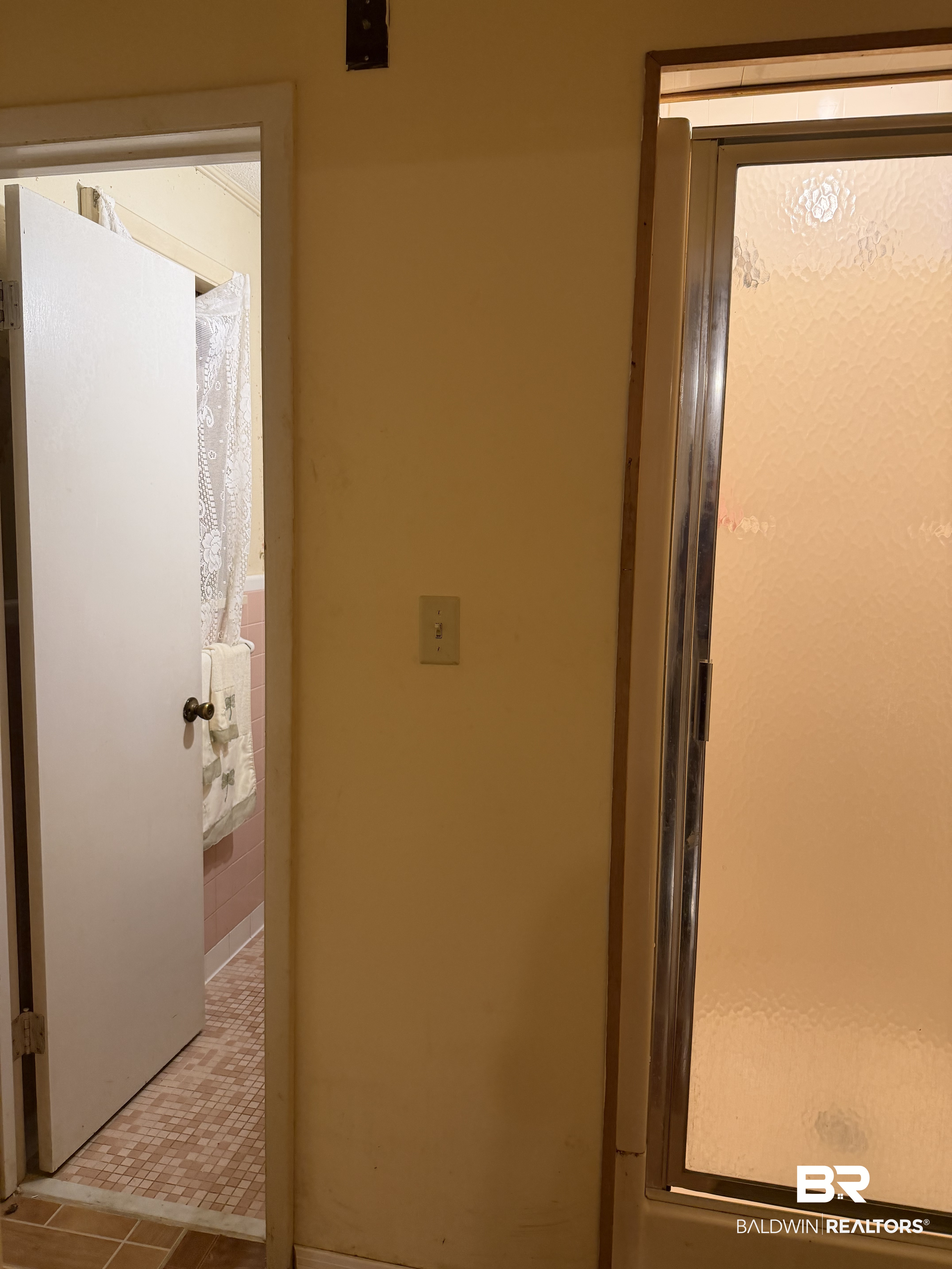 409986 | Photo 23