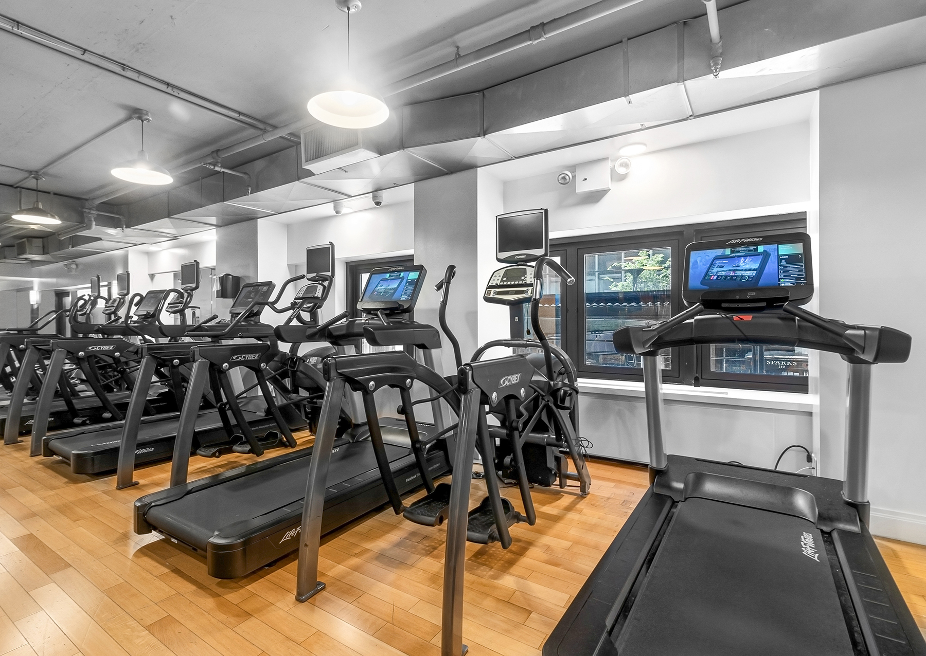 212 East 47th Street 32B Turtle Bay New York NY 10017
