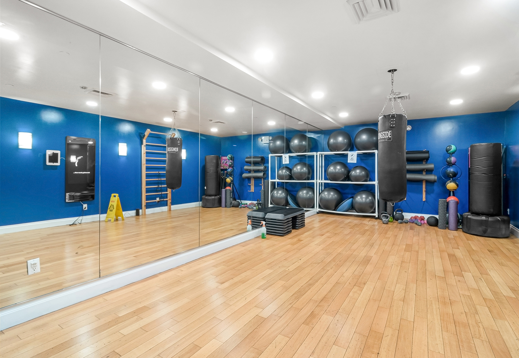 212 East 47th Street 32B Turtle Bay New York NY 10017