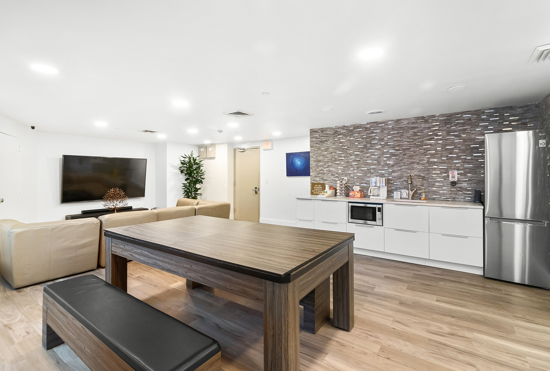 212 East 47th Street 32B Turtle Bay New York NY 10017