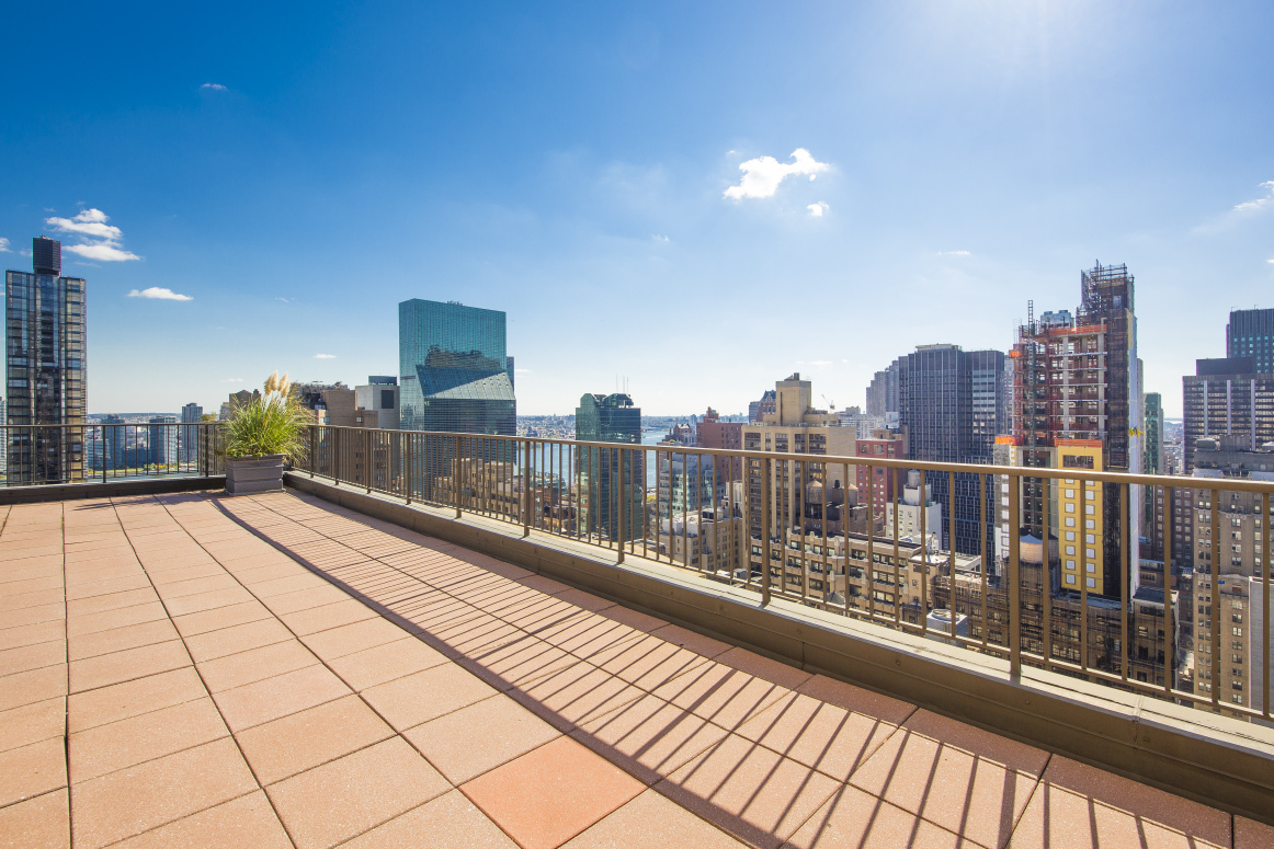 212 East 47th Street 32B Turtle Bay New York NY 10017