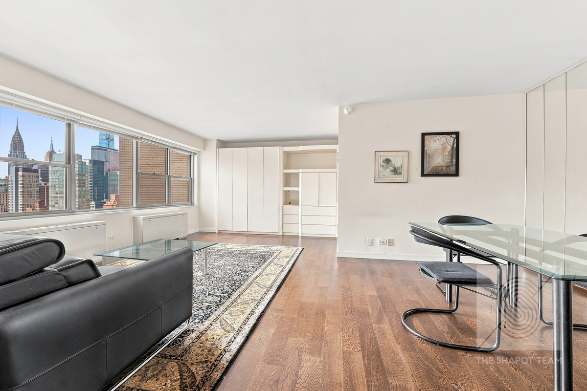 400 East 56th Street 25A Sutton Place New York NY 10022