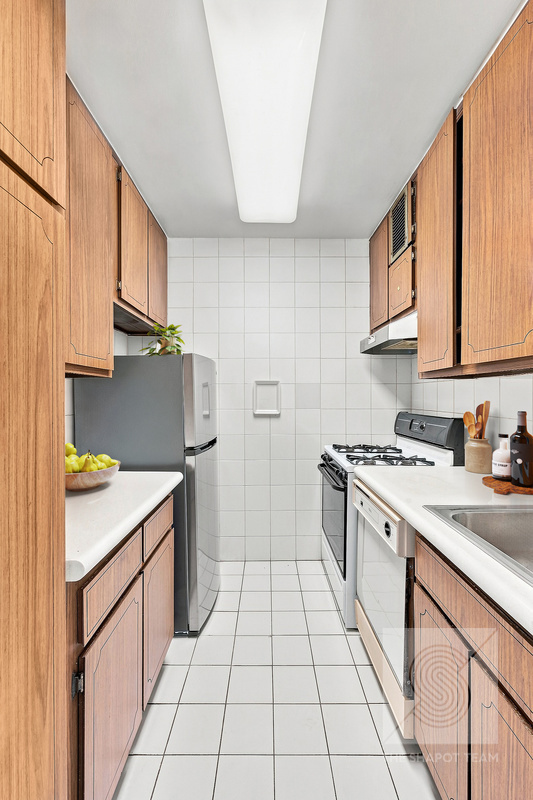 400 East 56th Street 25A Sutton Place New York NY 10022