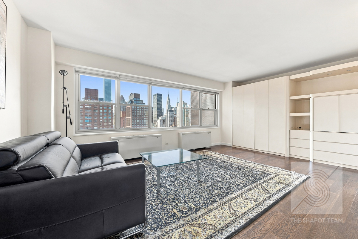 400 East 56th Street 25A Sutton Place New York NY 10022