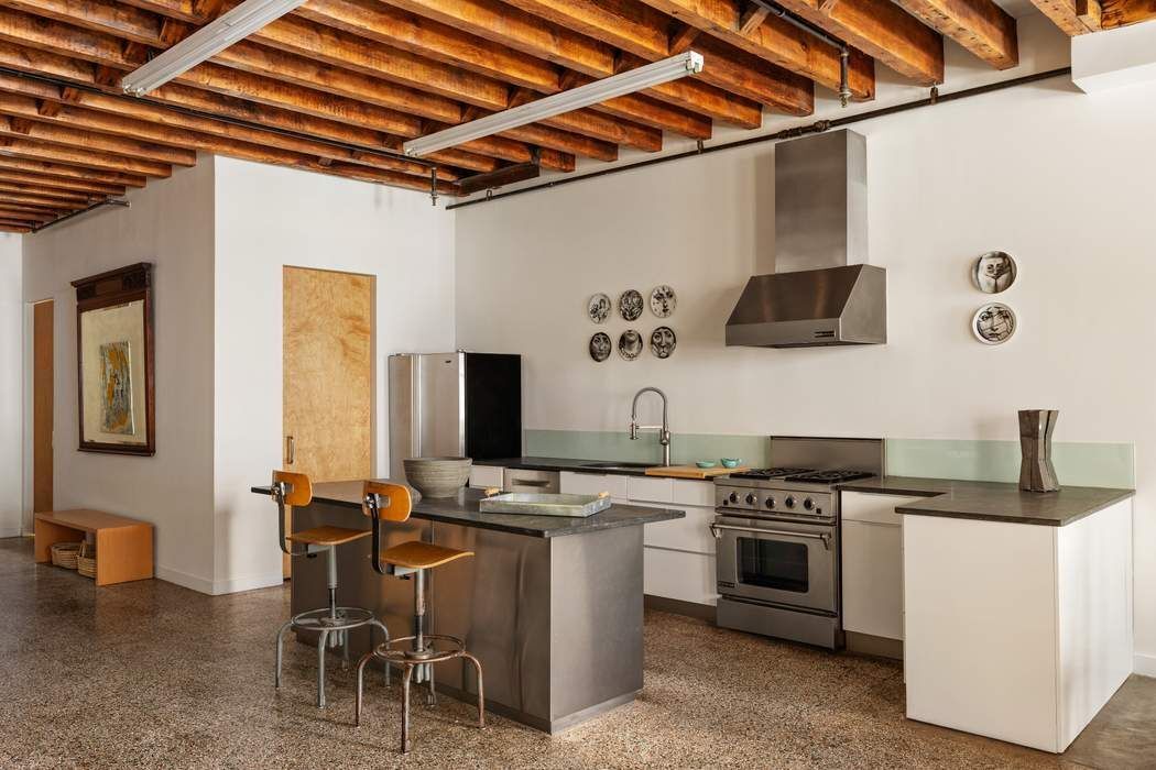 138 Fulton Street 2 Seaport District New York NY 10038