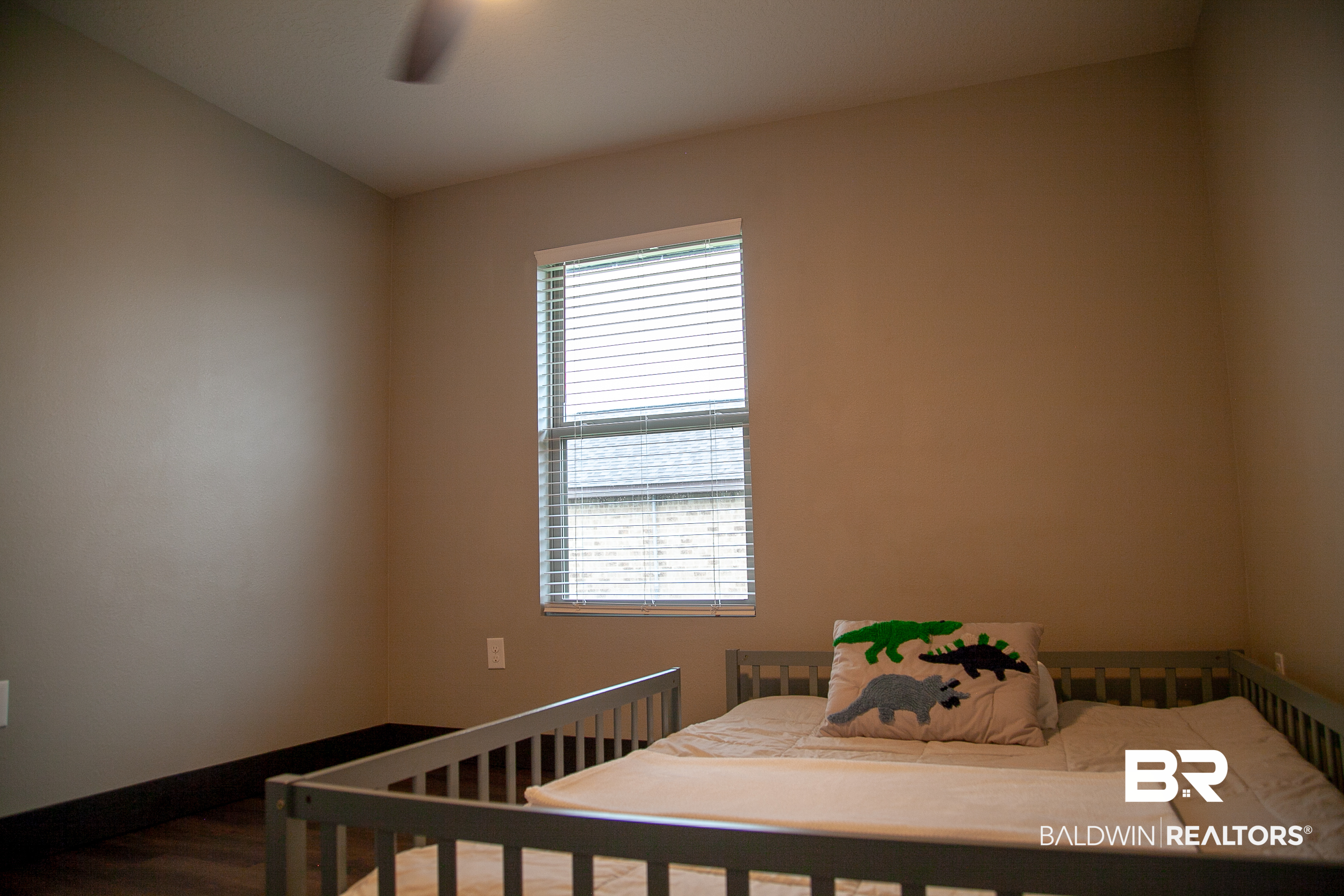 410177 | Photo 28