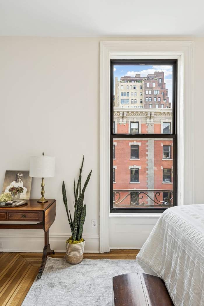 16 East 96th Street Carnegie Hill New York NY 10128